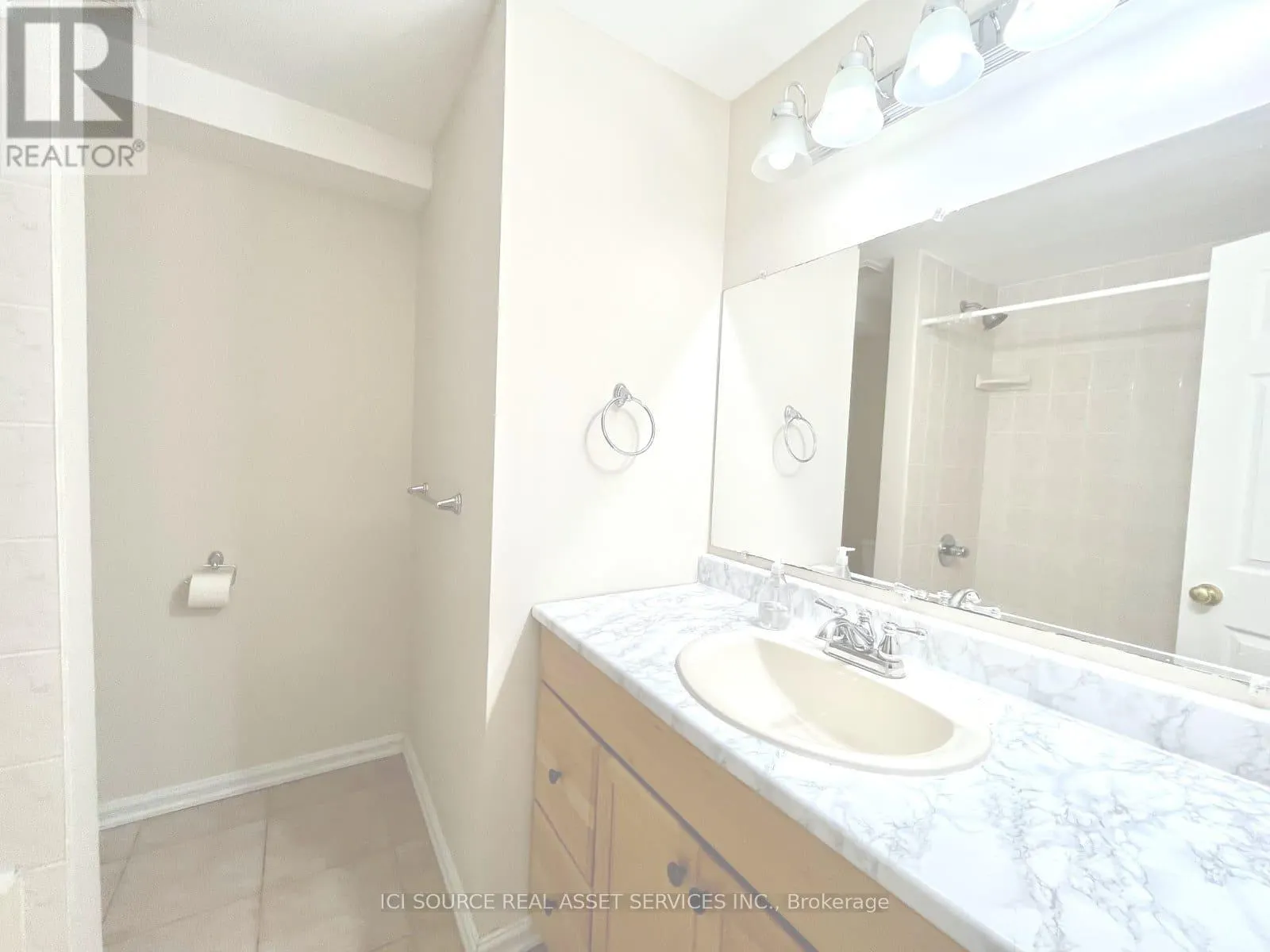 LOWER LEVEL - 44 MOIR CRESCENT