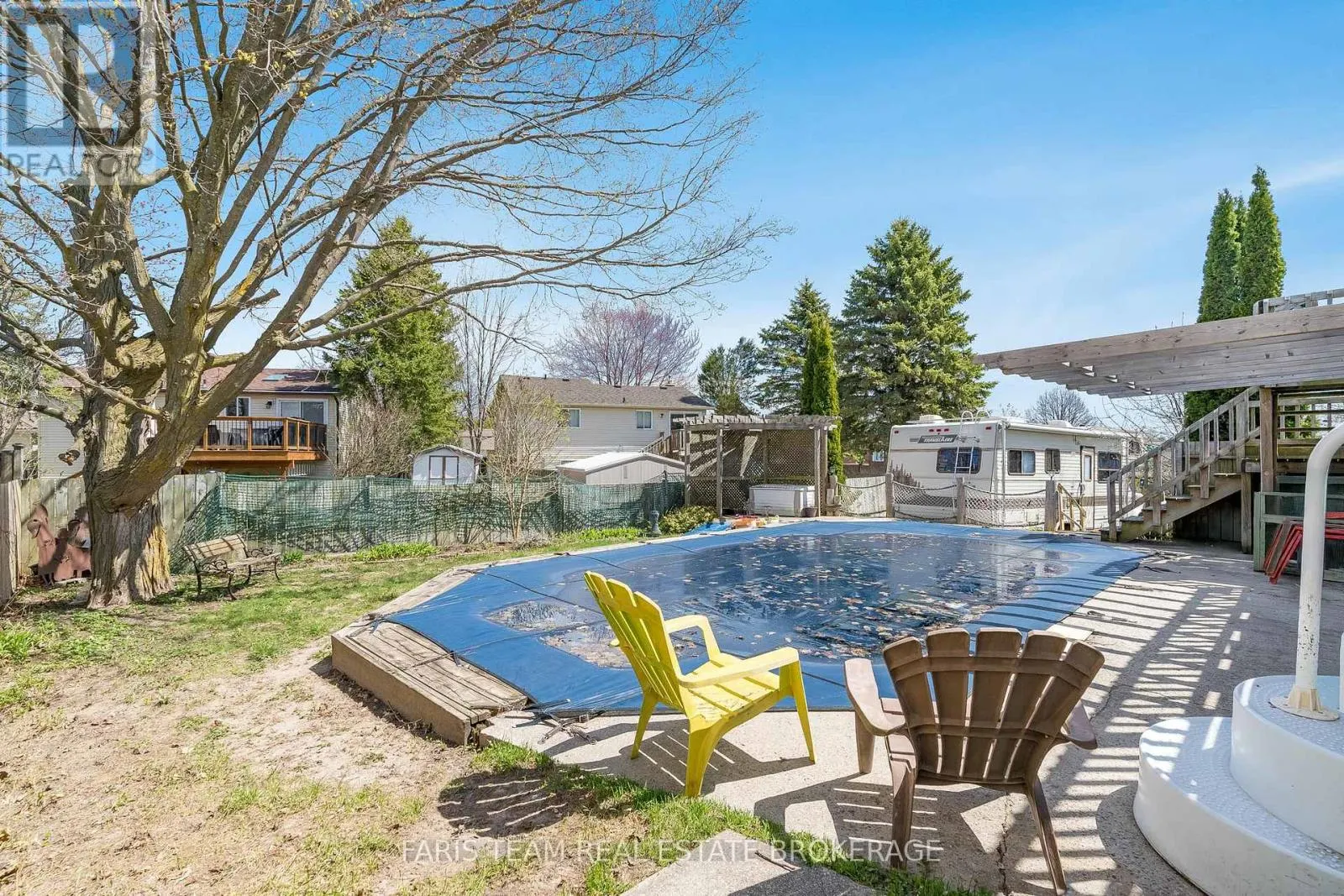 671 ALGONQUIN DRIVE