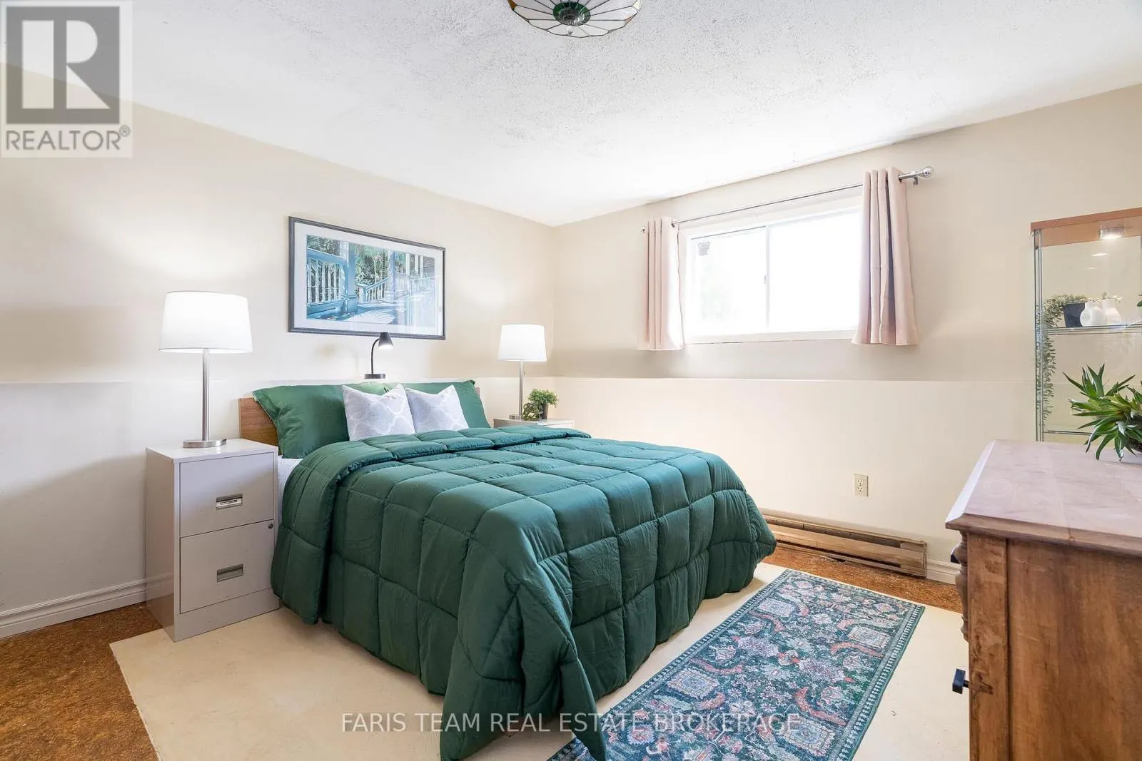 671 ALGONQUIN DRIVE