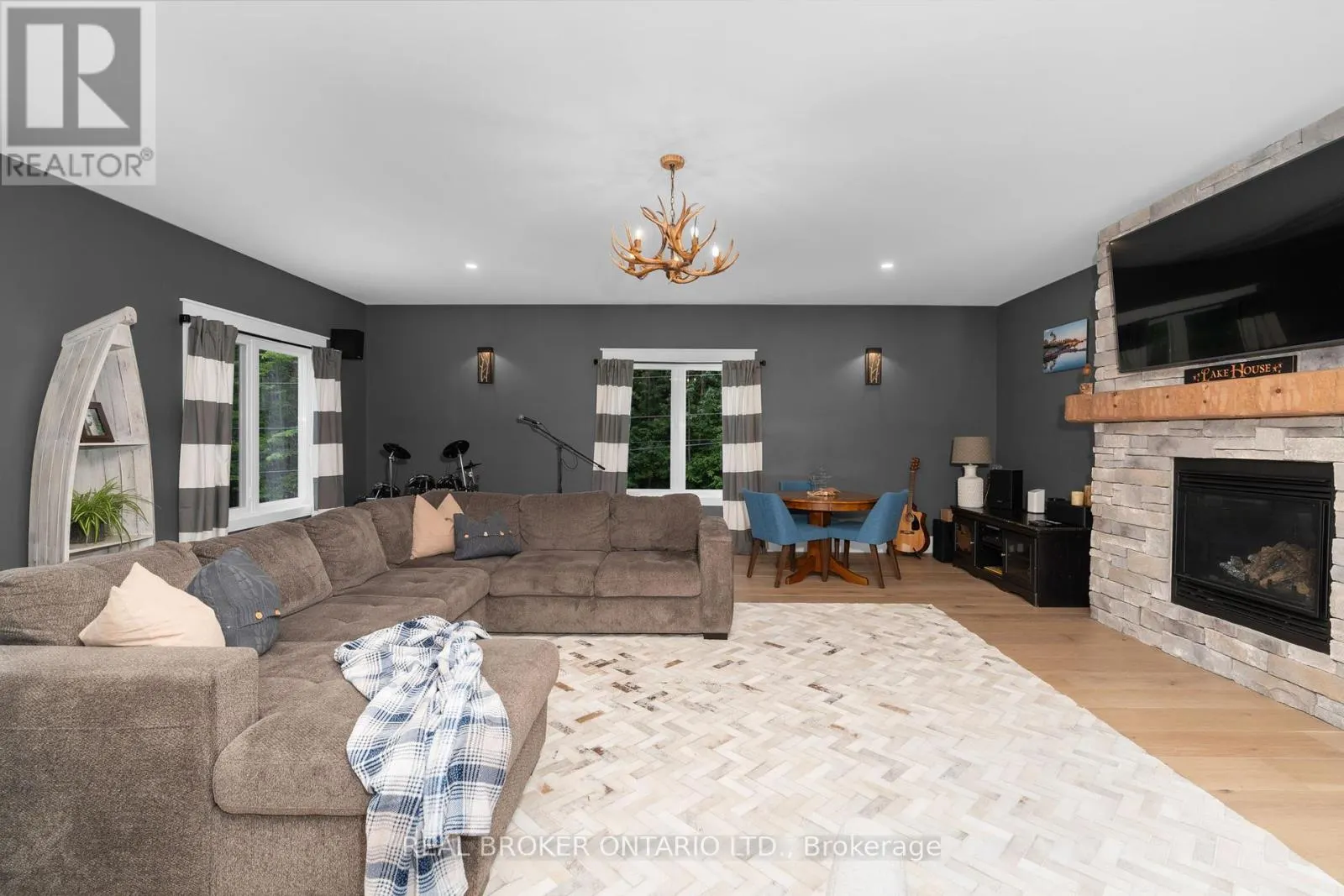 3239 CRESCENT BAY ROAD