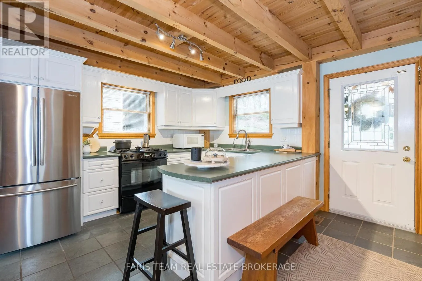 431 MUNDY'S BAY ROAD