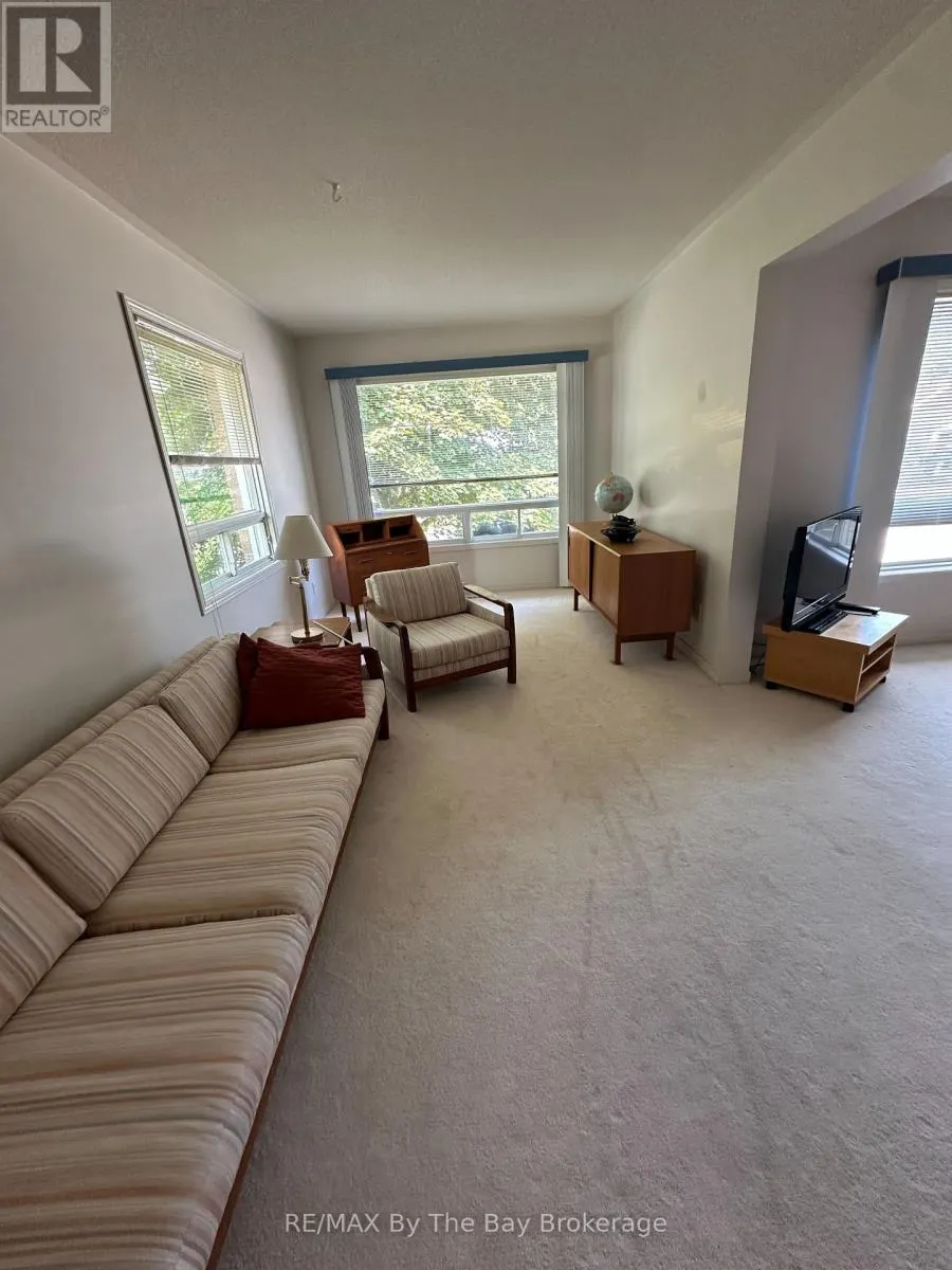 47 DYER DRIVE