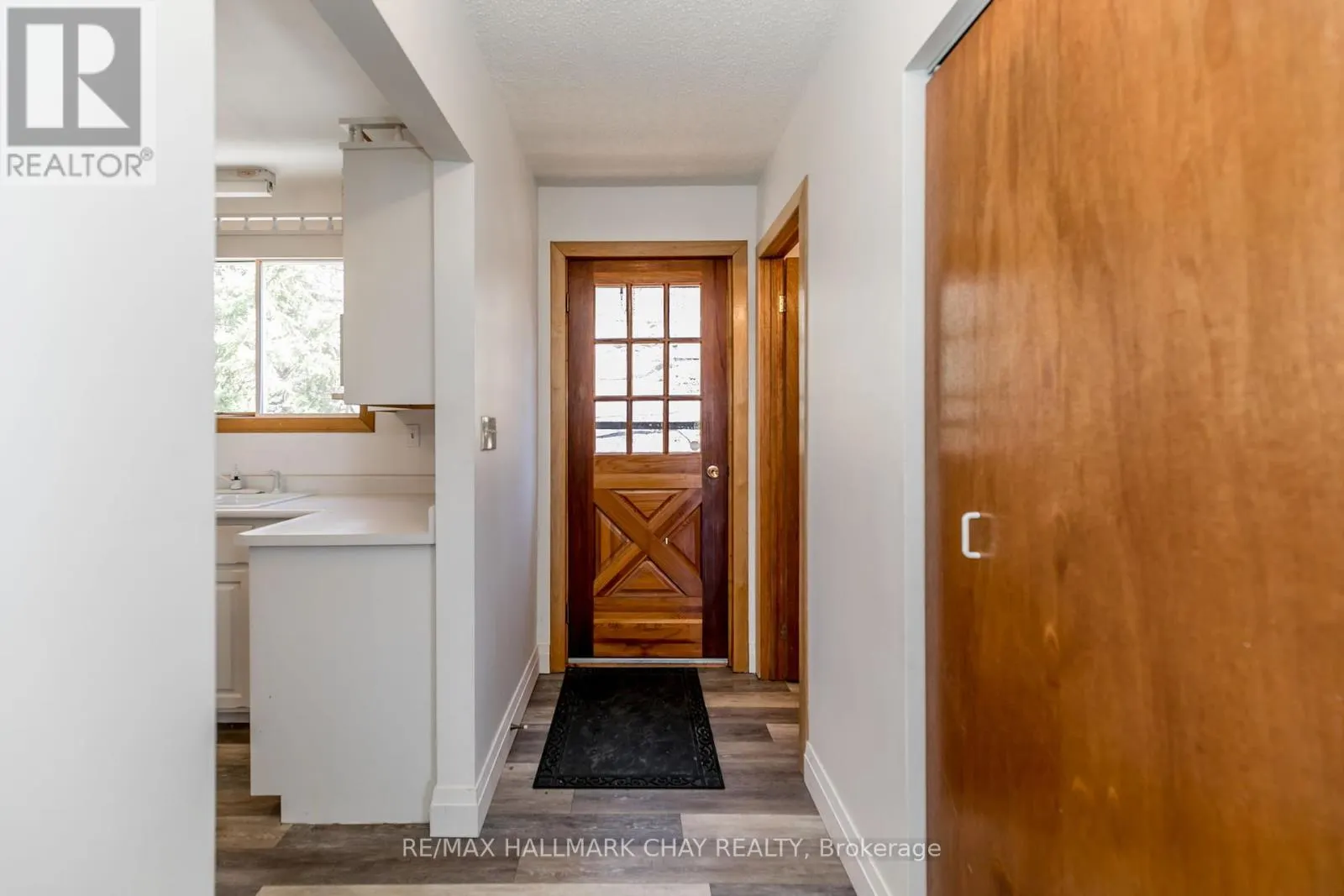 176 FARLAIN LAKE ROAD E