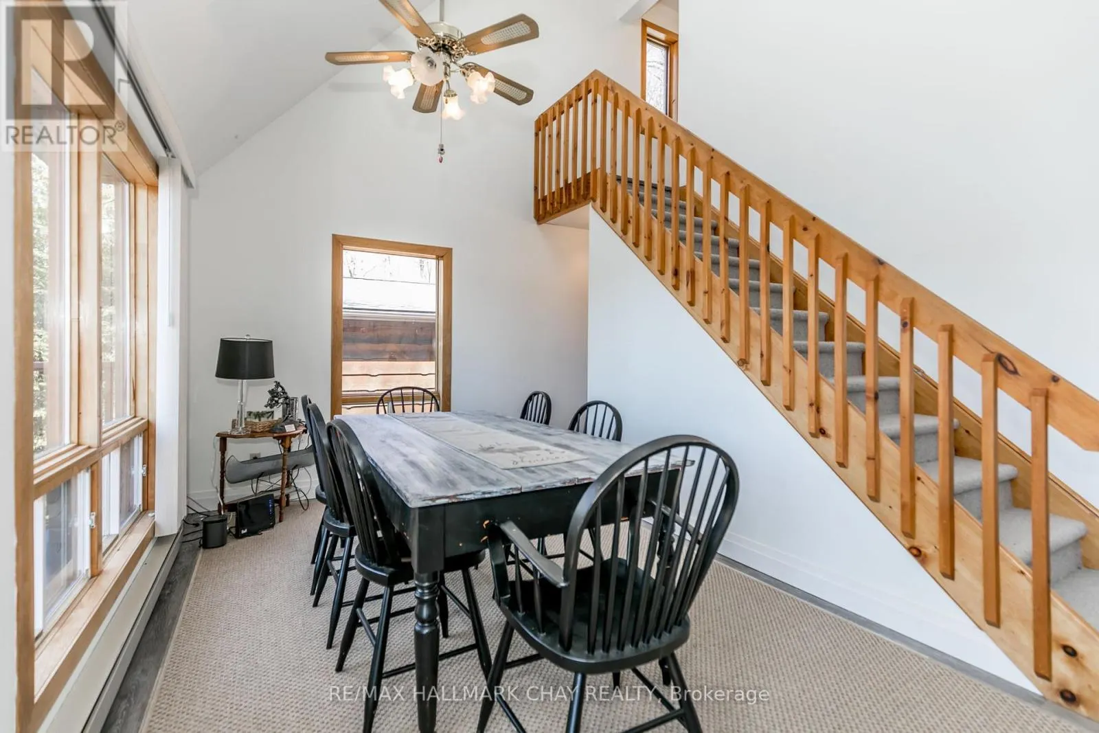 176 FARLAIN LAKE ROAD E