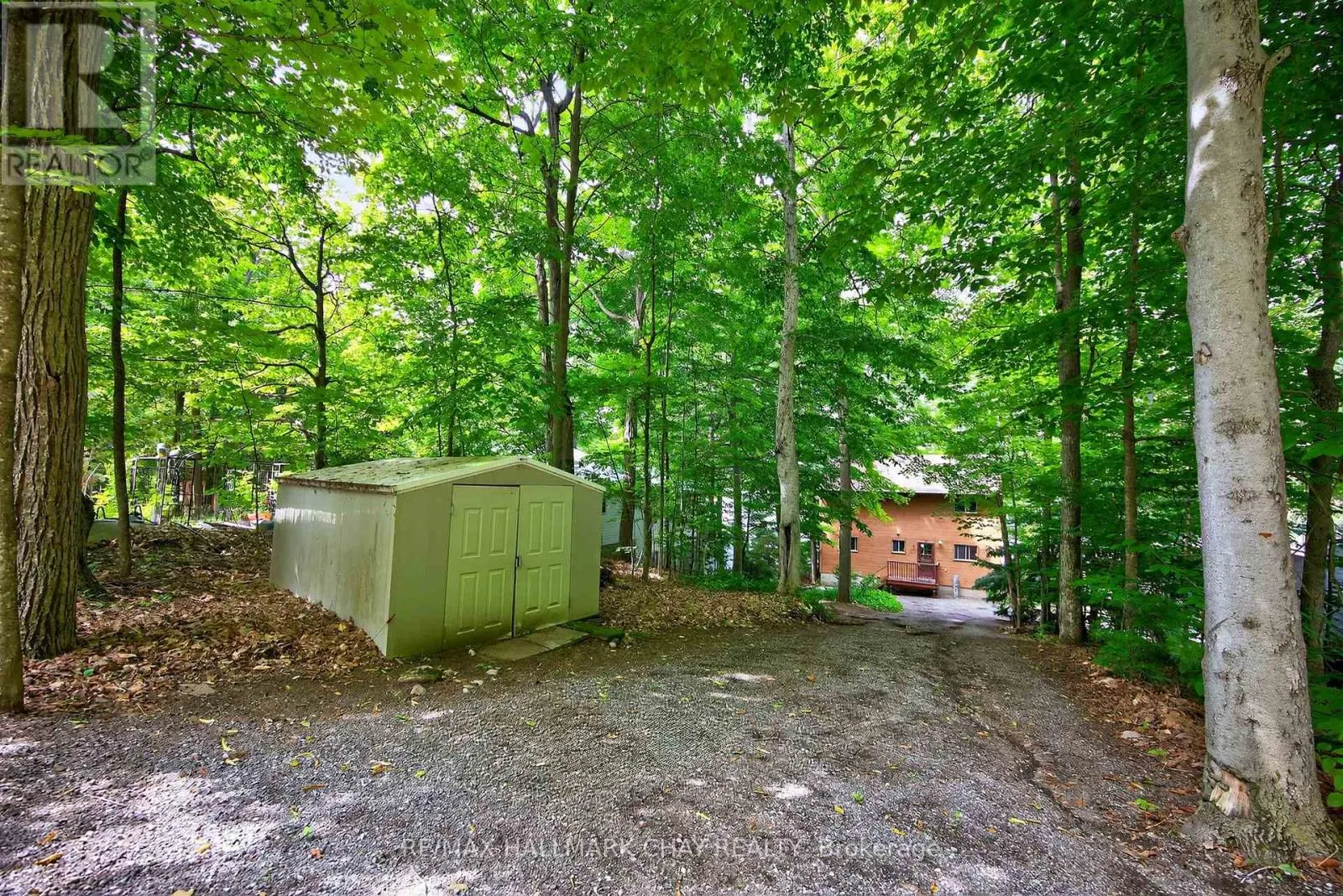 176 FARLAIN LAKE ROAD E