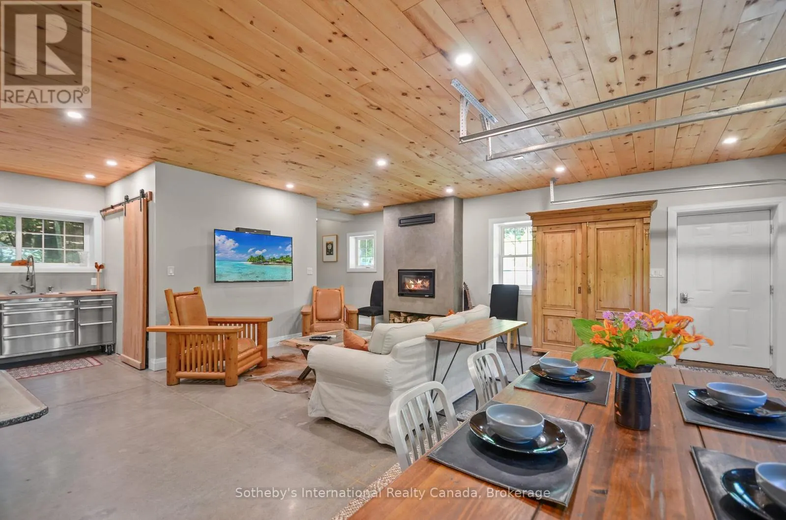 29 MCARTHUR DRIVE