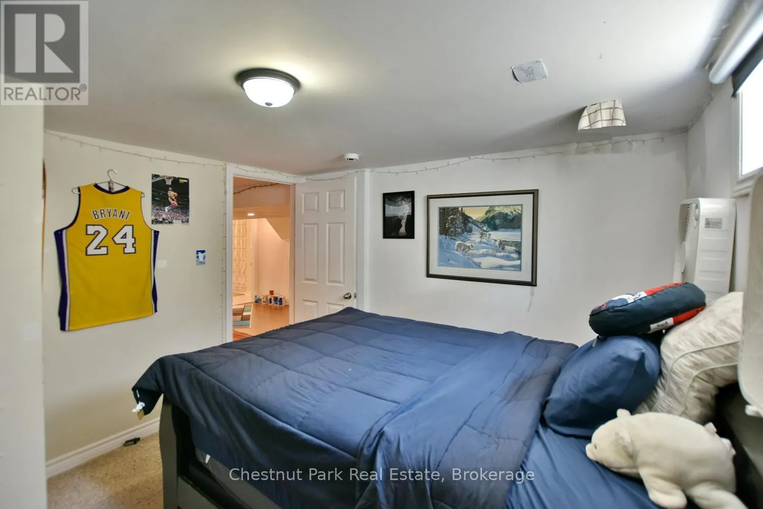 647 OAK STREET