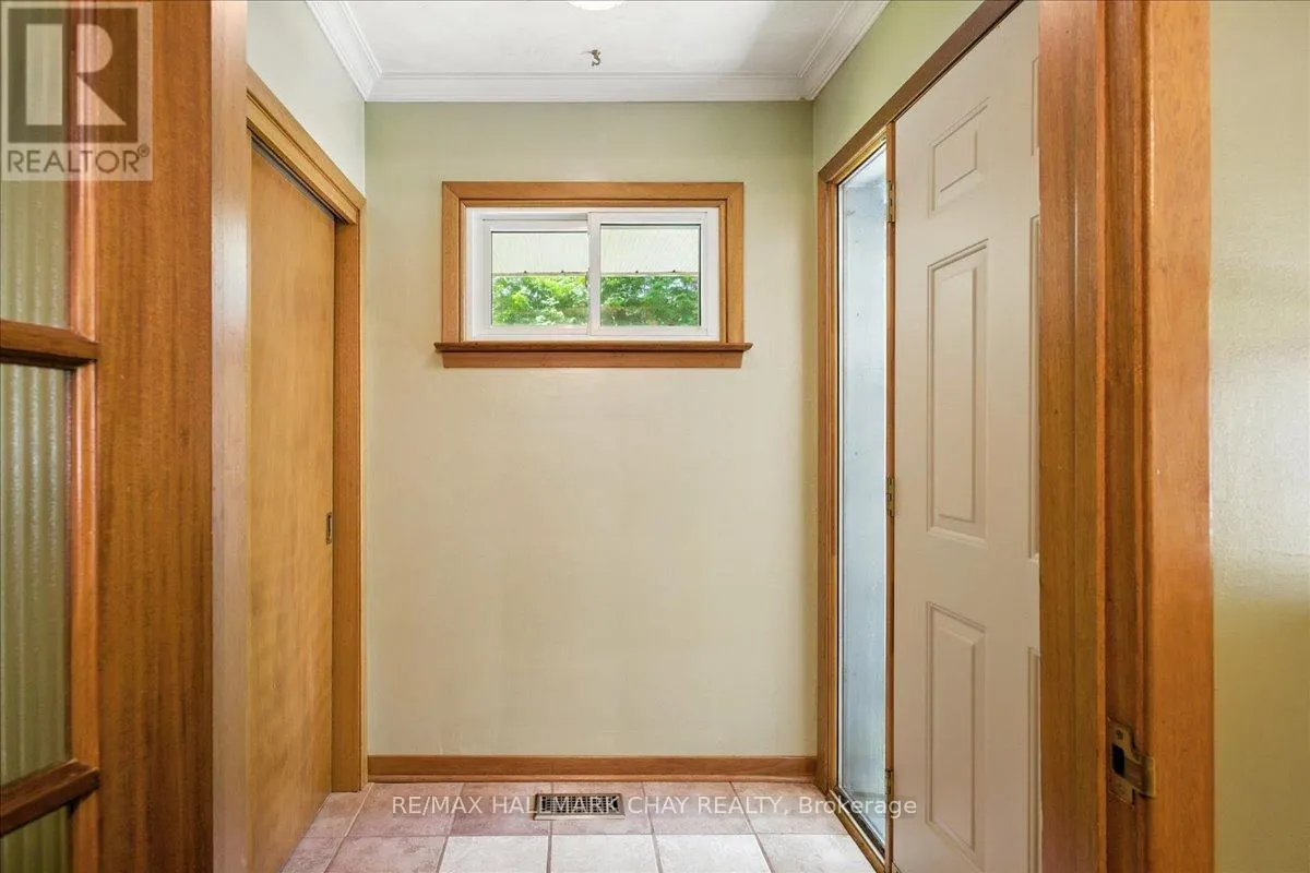 1005 INGRAM CRESCENT