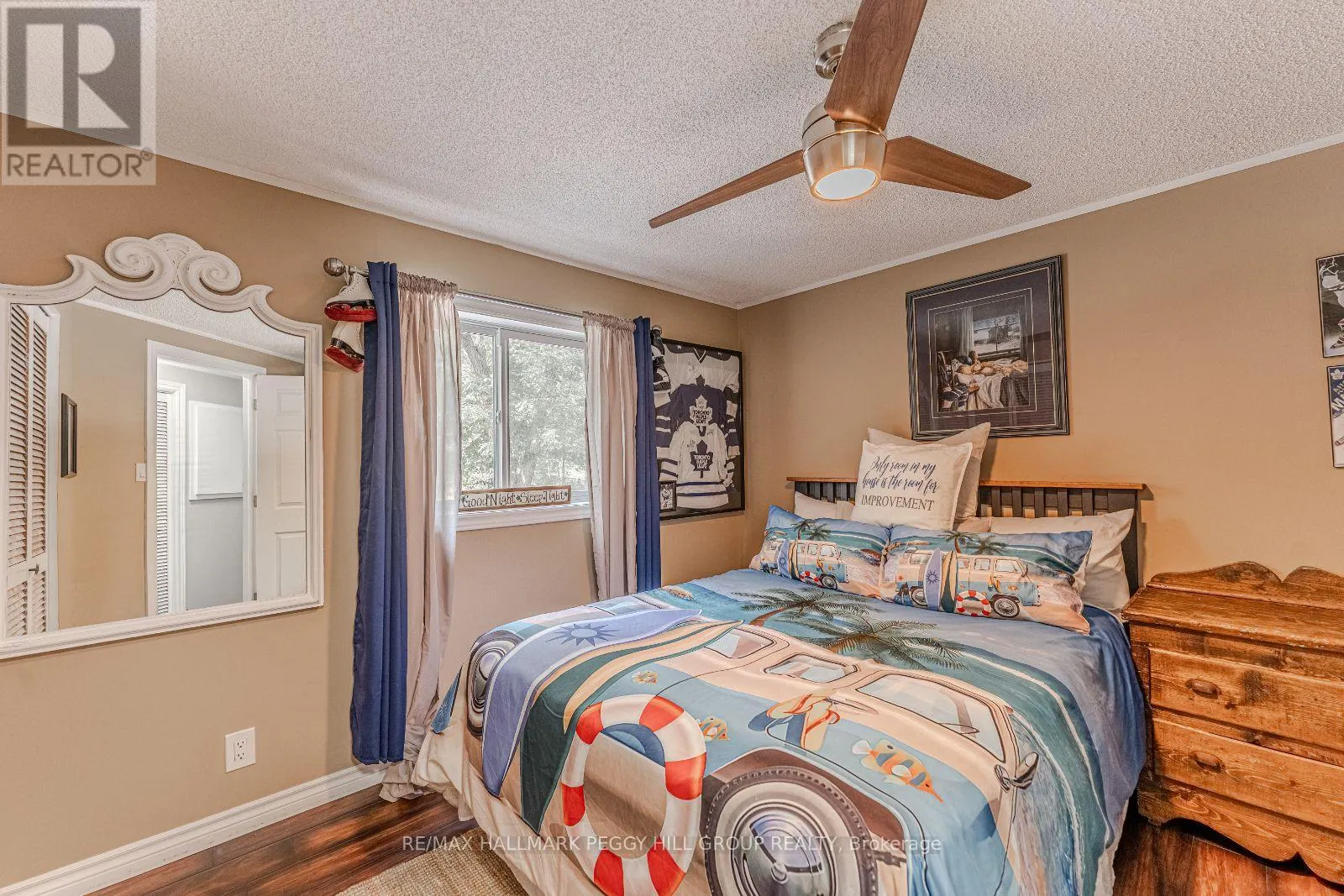 7498 ISLAND CRESCENT