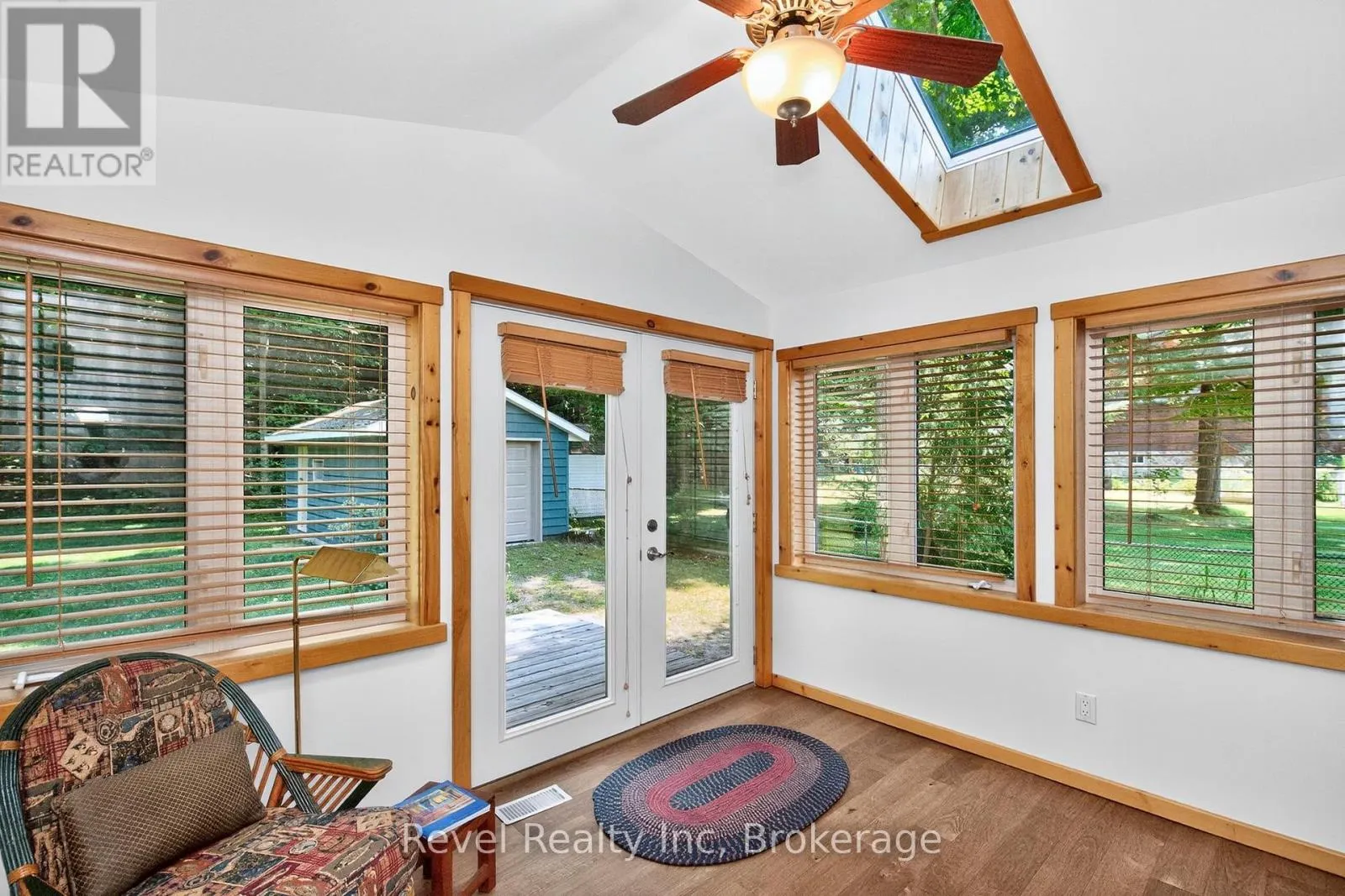 33 BELCOURT CRESCENT