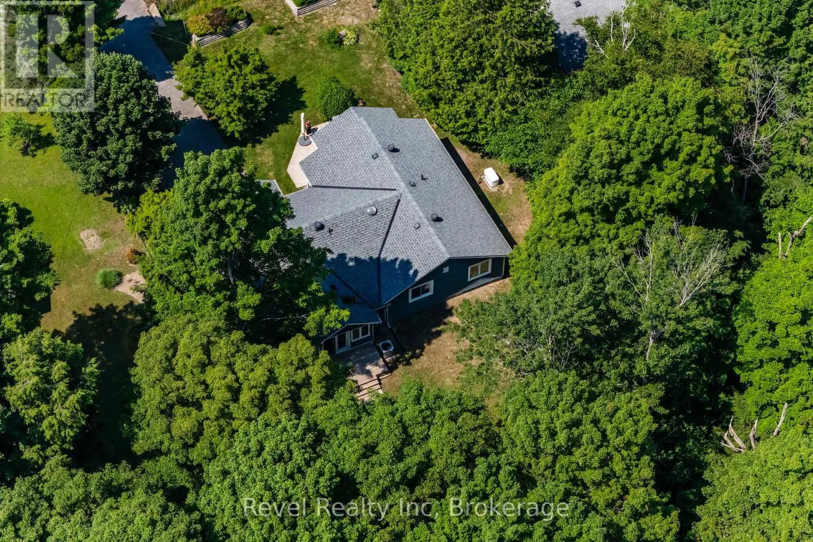 33 BELCOURT CRESCENT