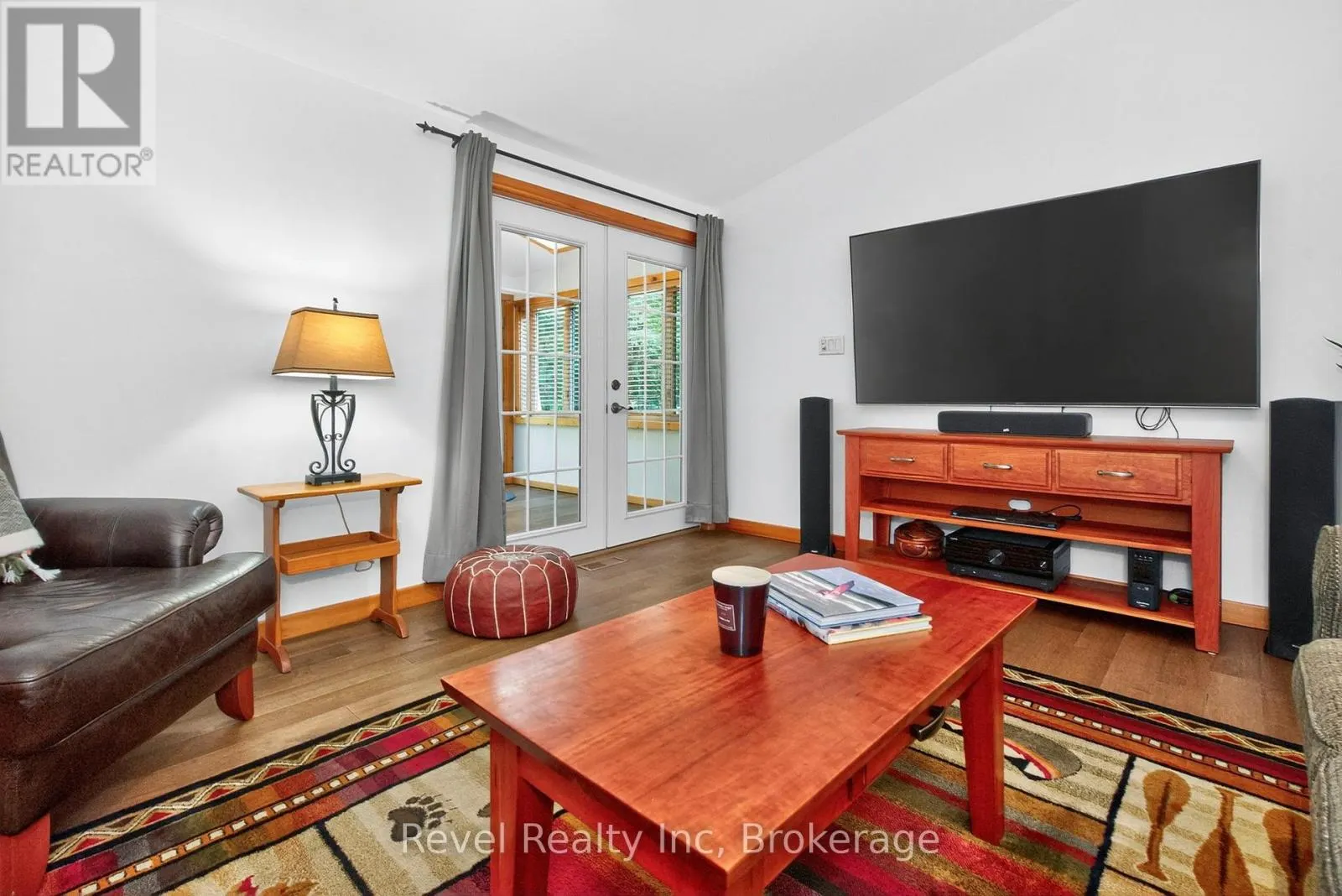 33 BELCOURT CRESCENT