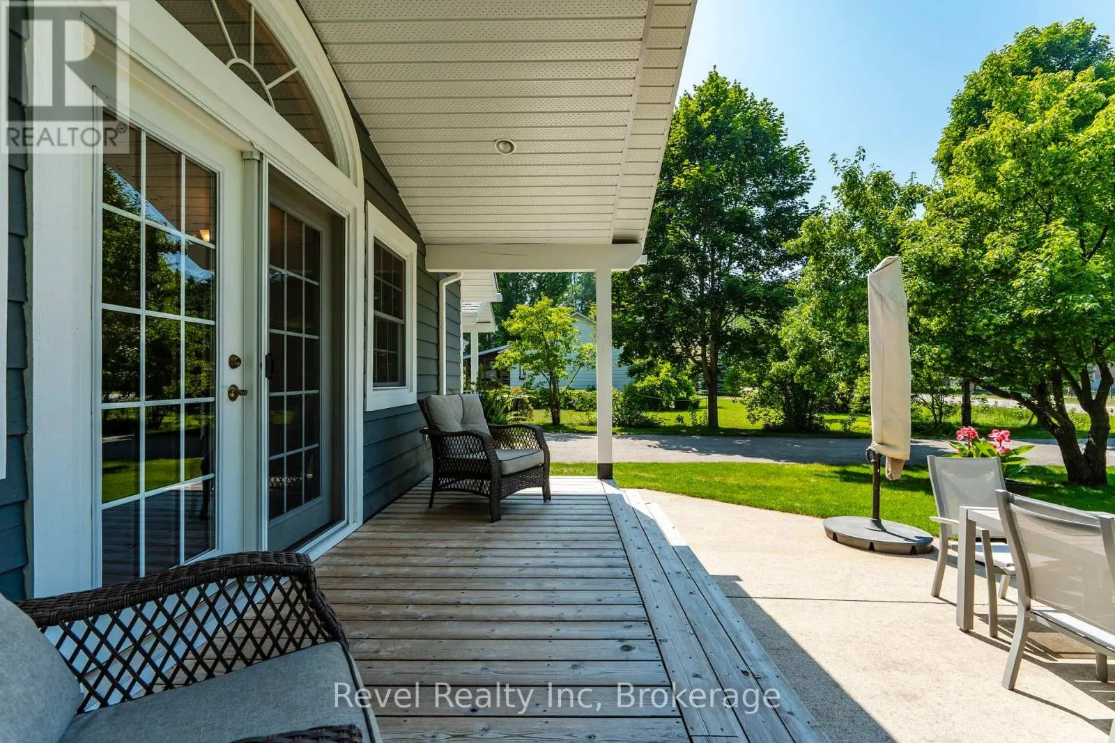 33 BELCOURT CRESCENT