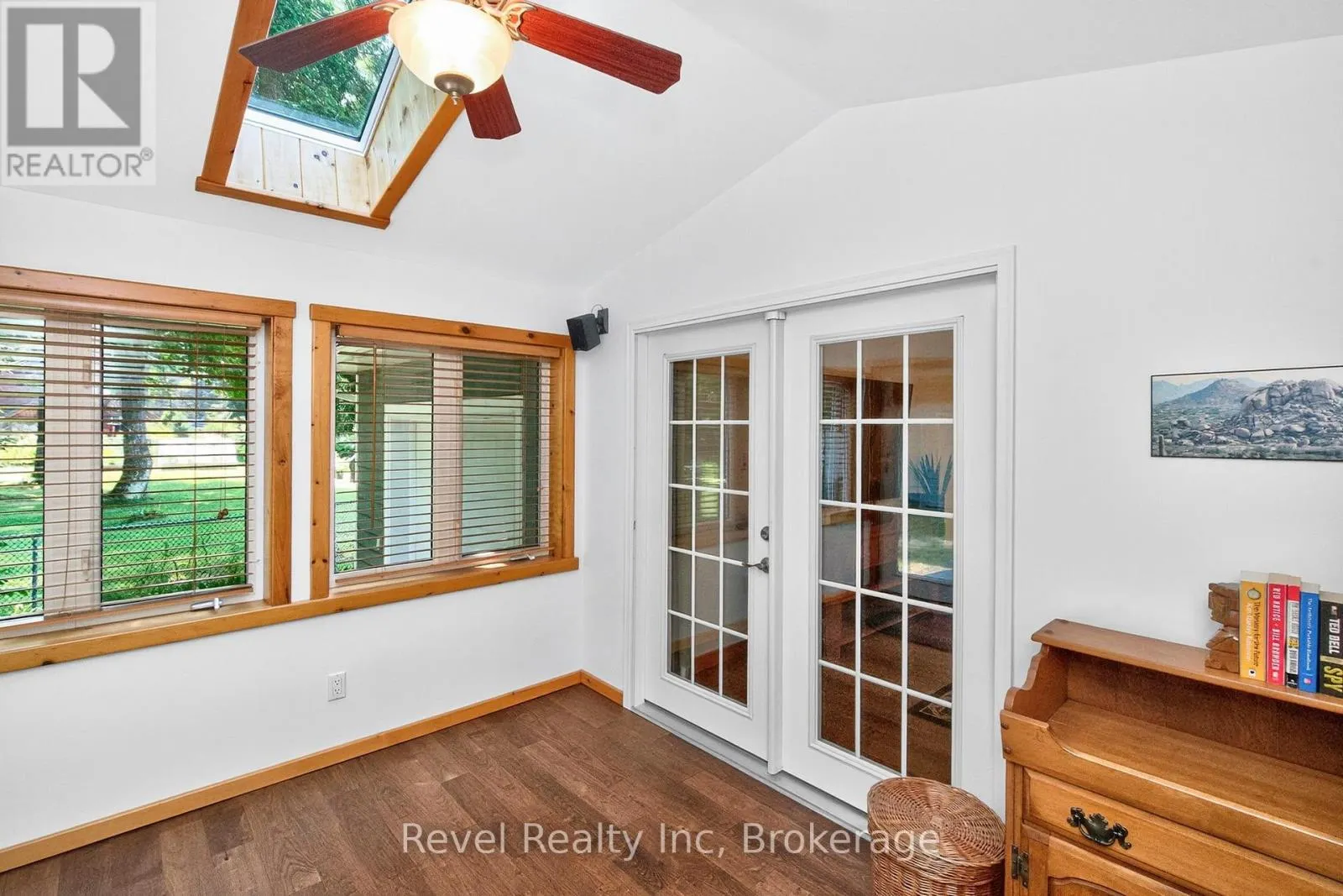 33 BELCOURT CRESCENT