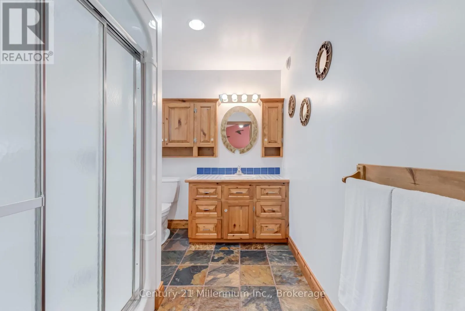 8 WILLOW DRIVE