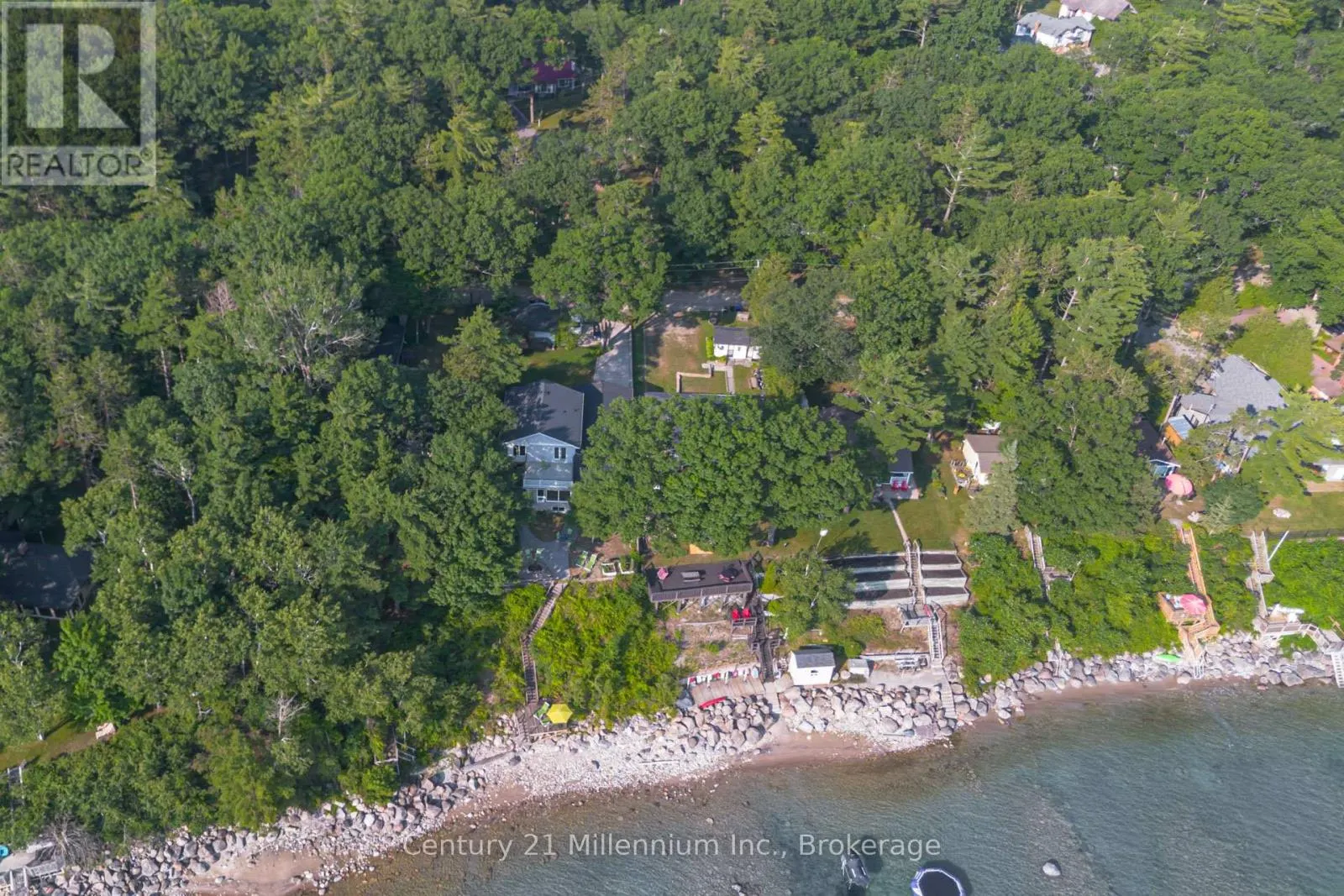 8 WILLOW DRIVE