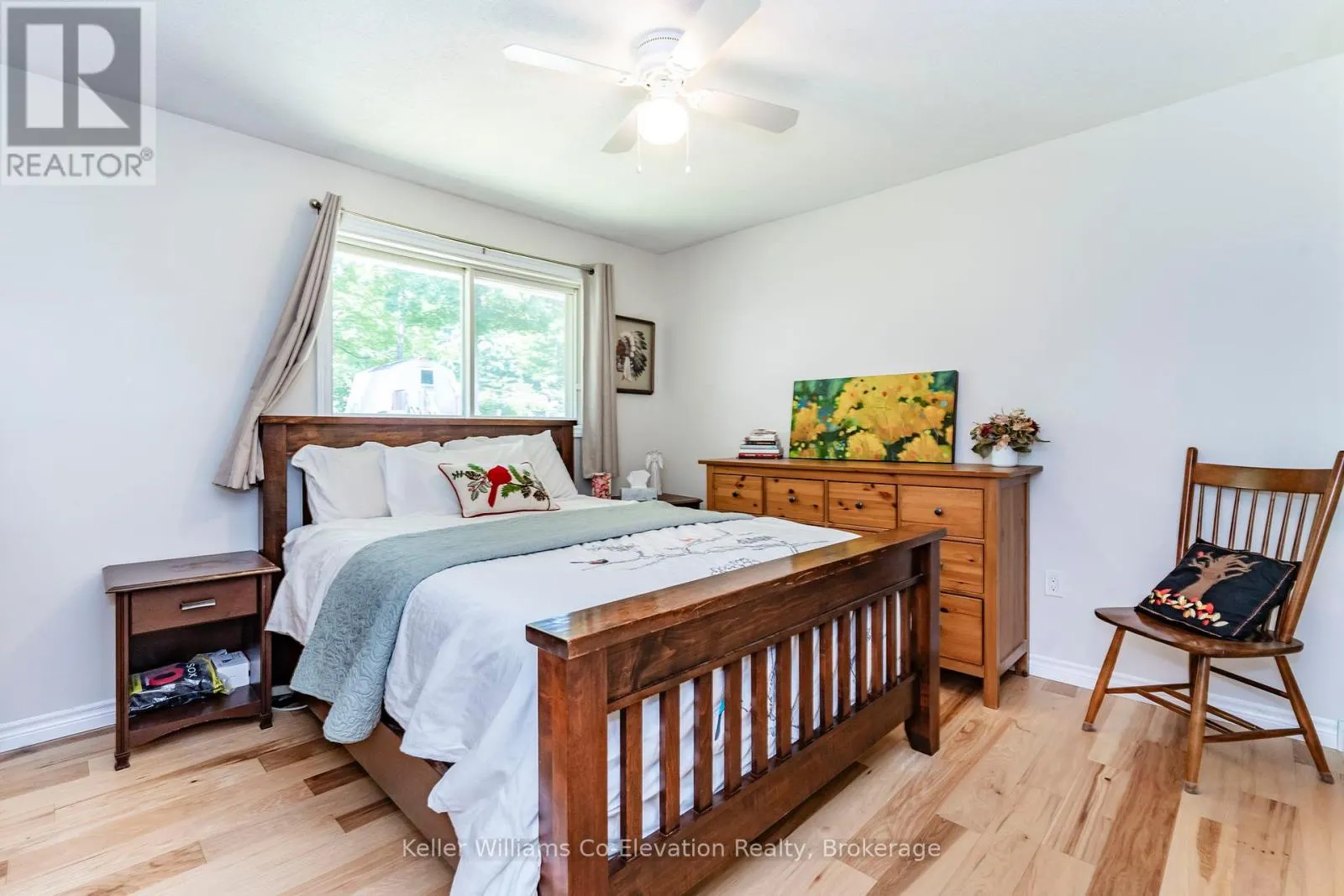 16 MUNDY AVENUE