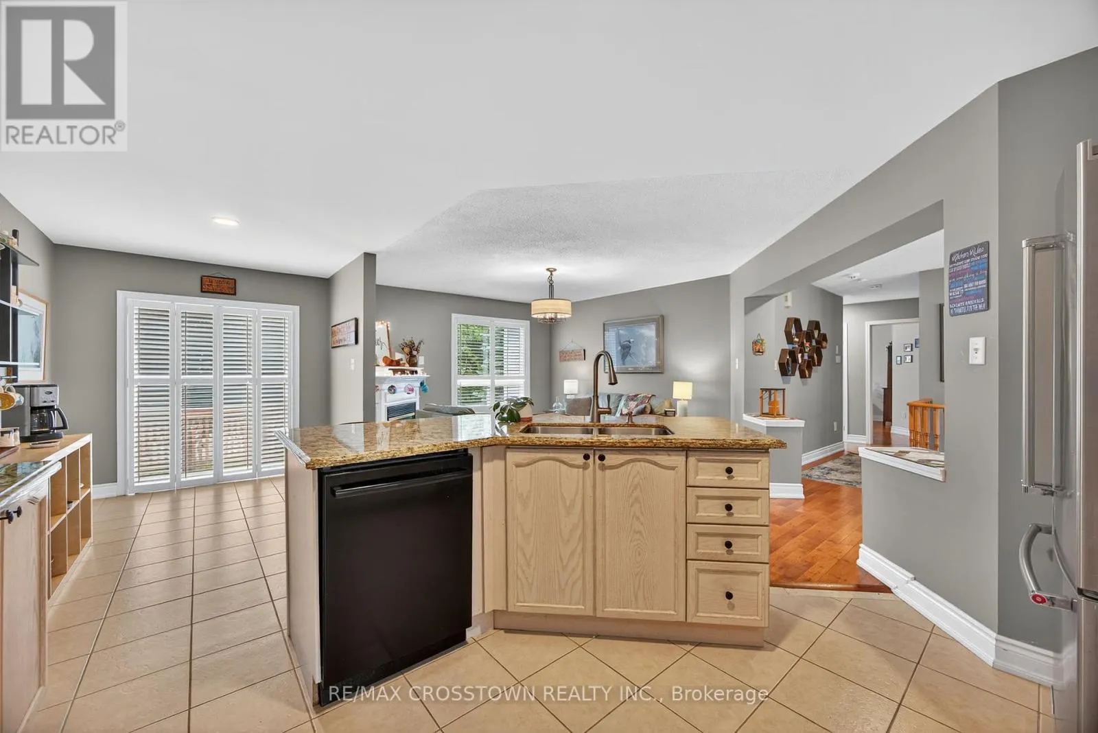 11 NORTHWOOD DRIVE