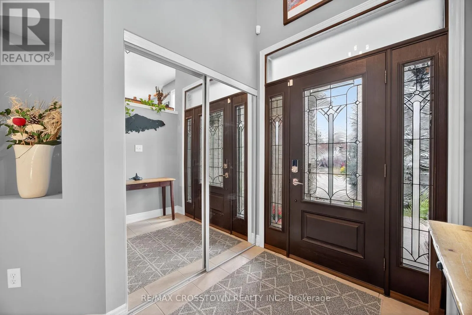 11 NORTHWOOD DRIVE