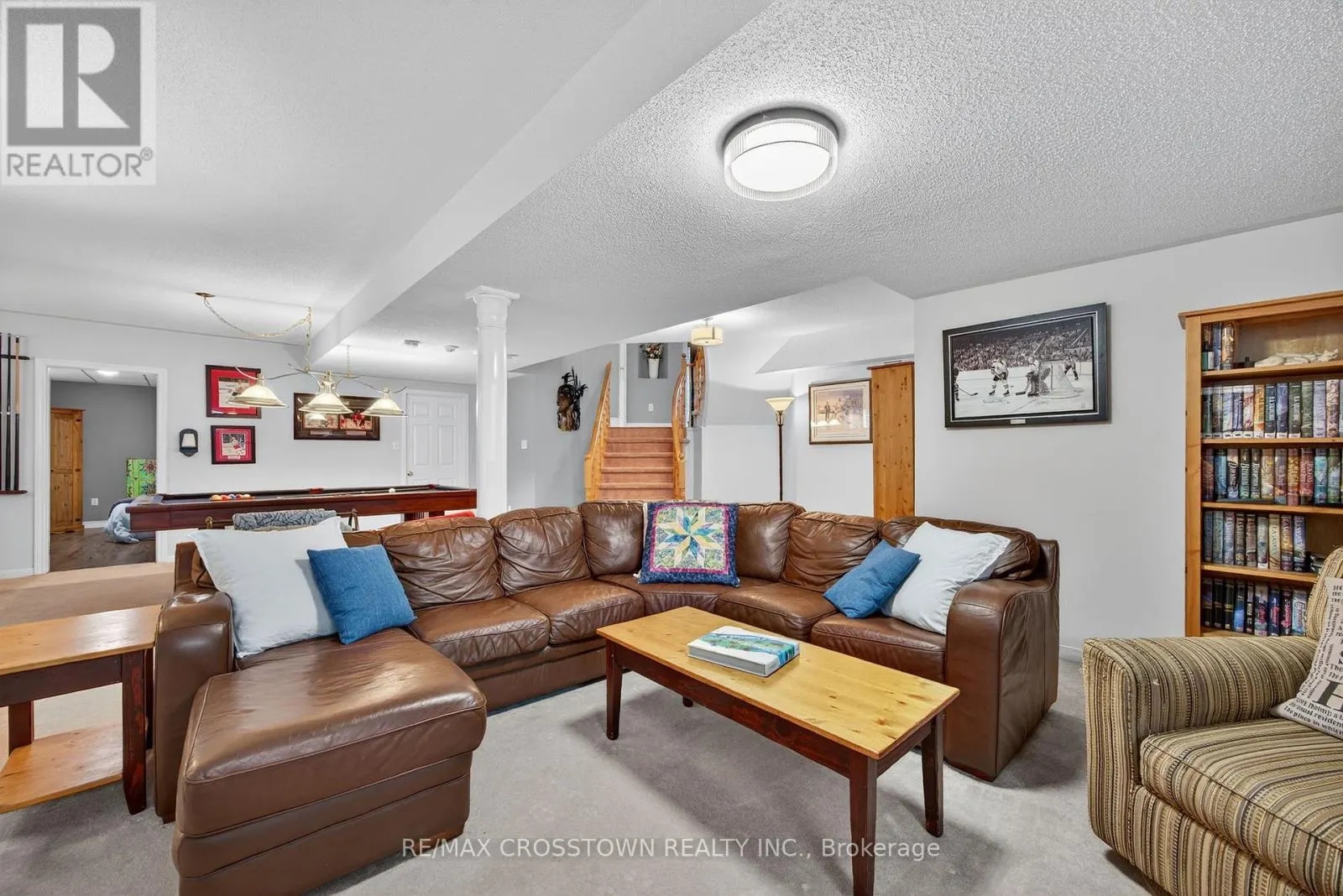 11 NORTHWOOD DRIVE