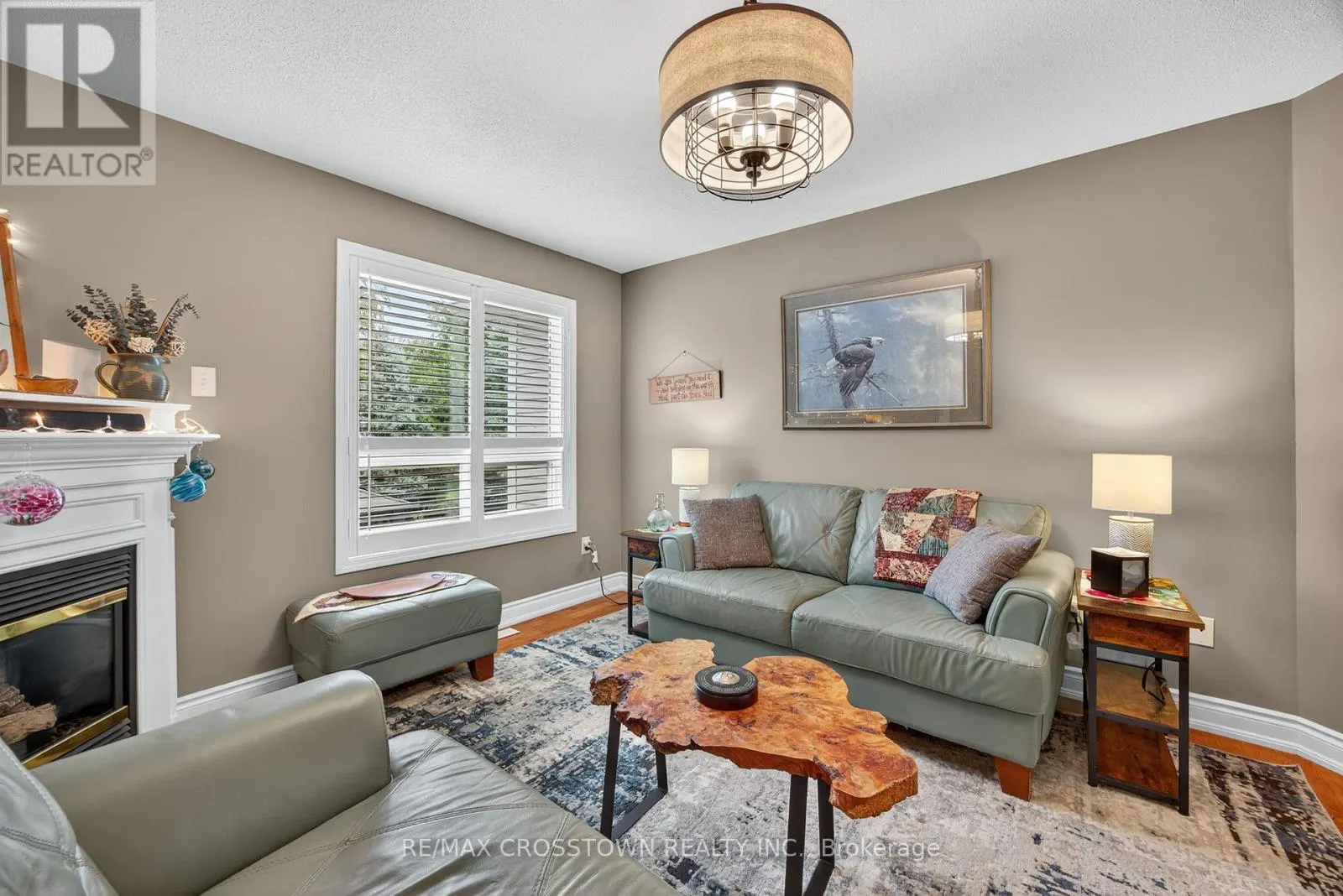 11 NORTHWOOD DRIVE