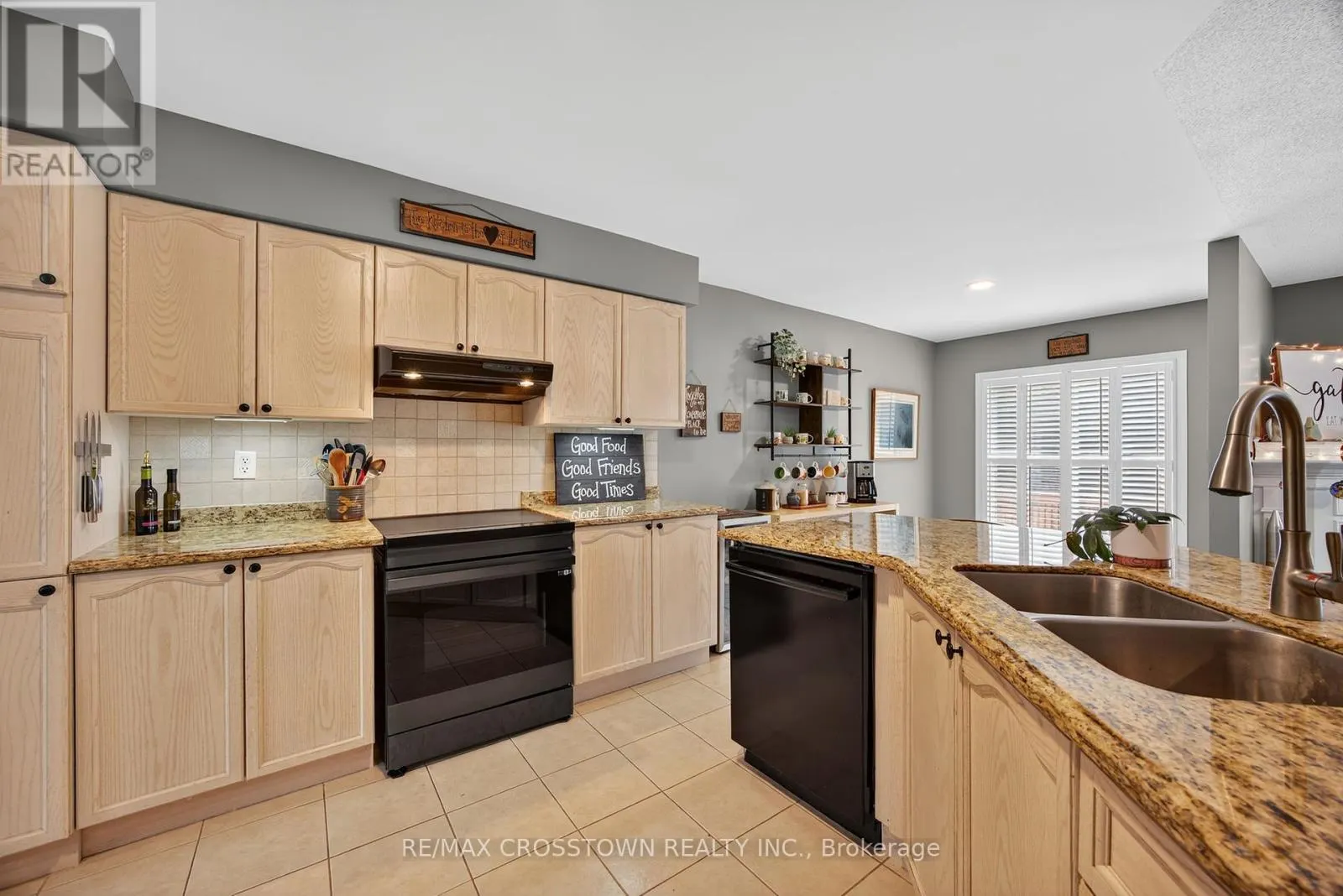 11 NORTHWOOD DRIVE