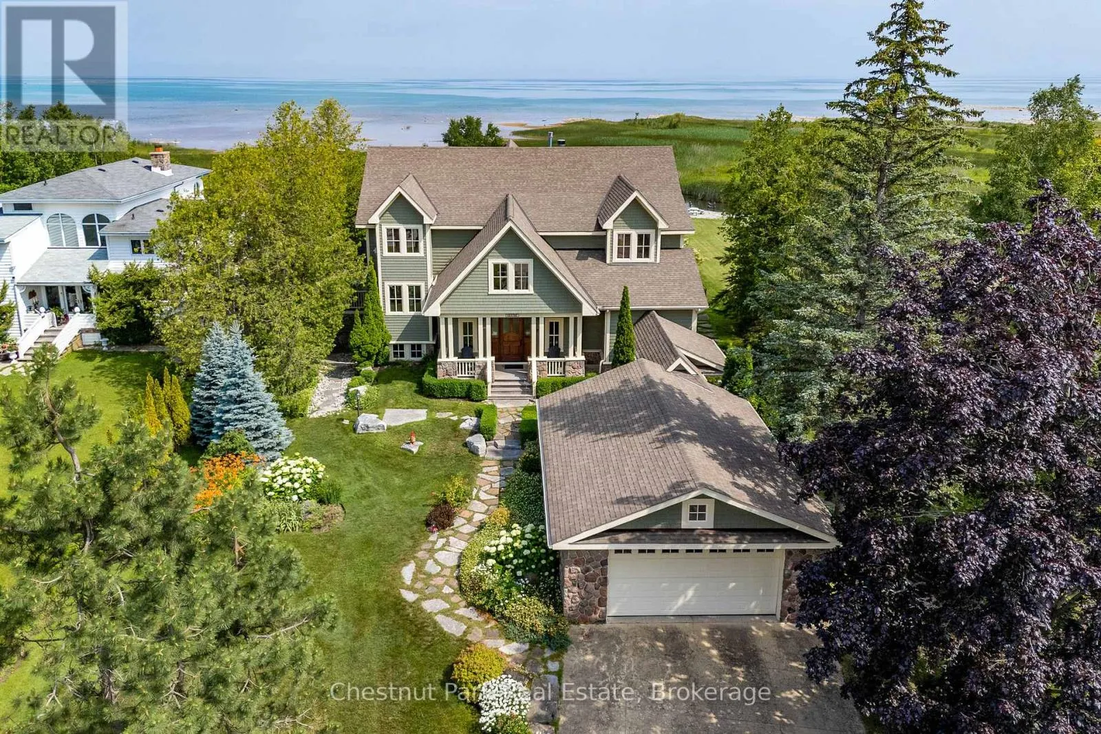 176 BARTLETT BOULEVARD