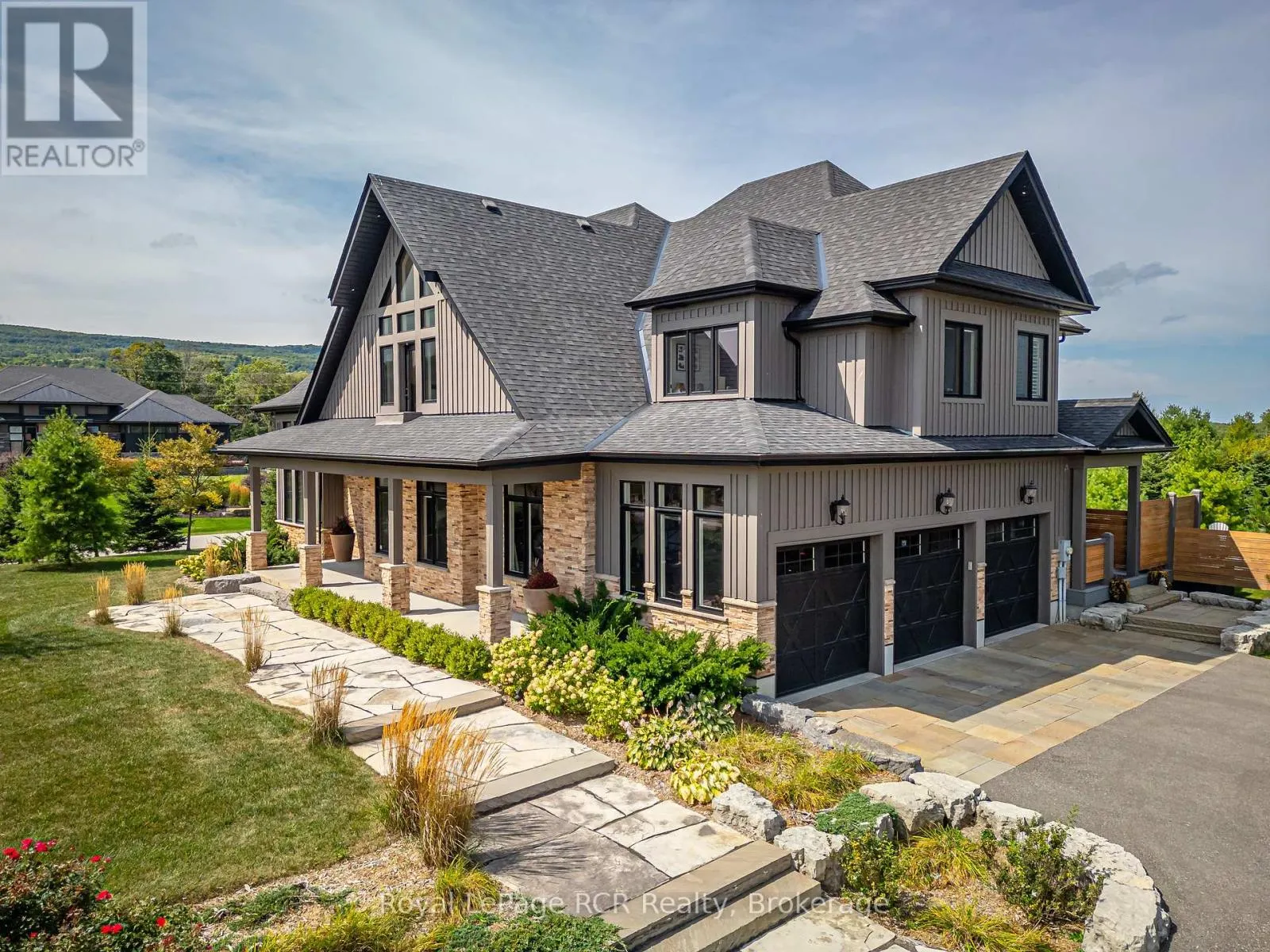 4 MEADOWLARK WAY