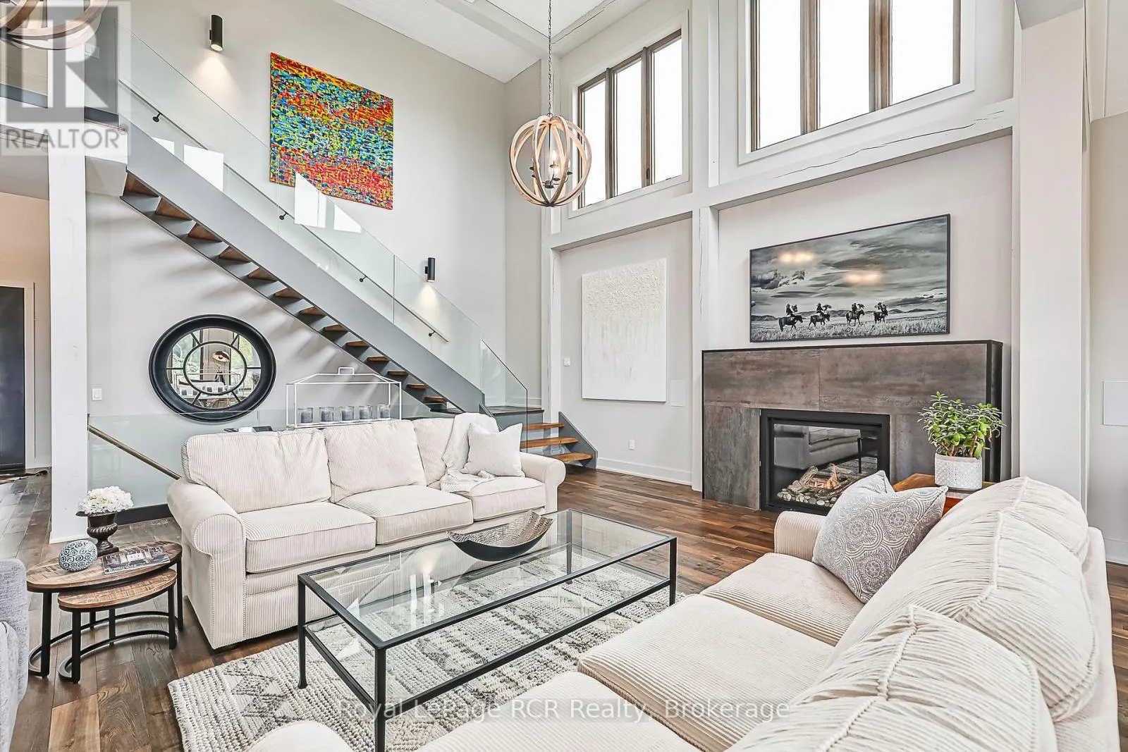 4 MEADOWLARK WAY