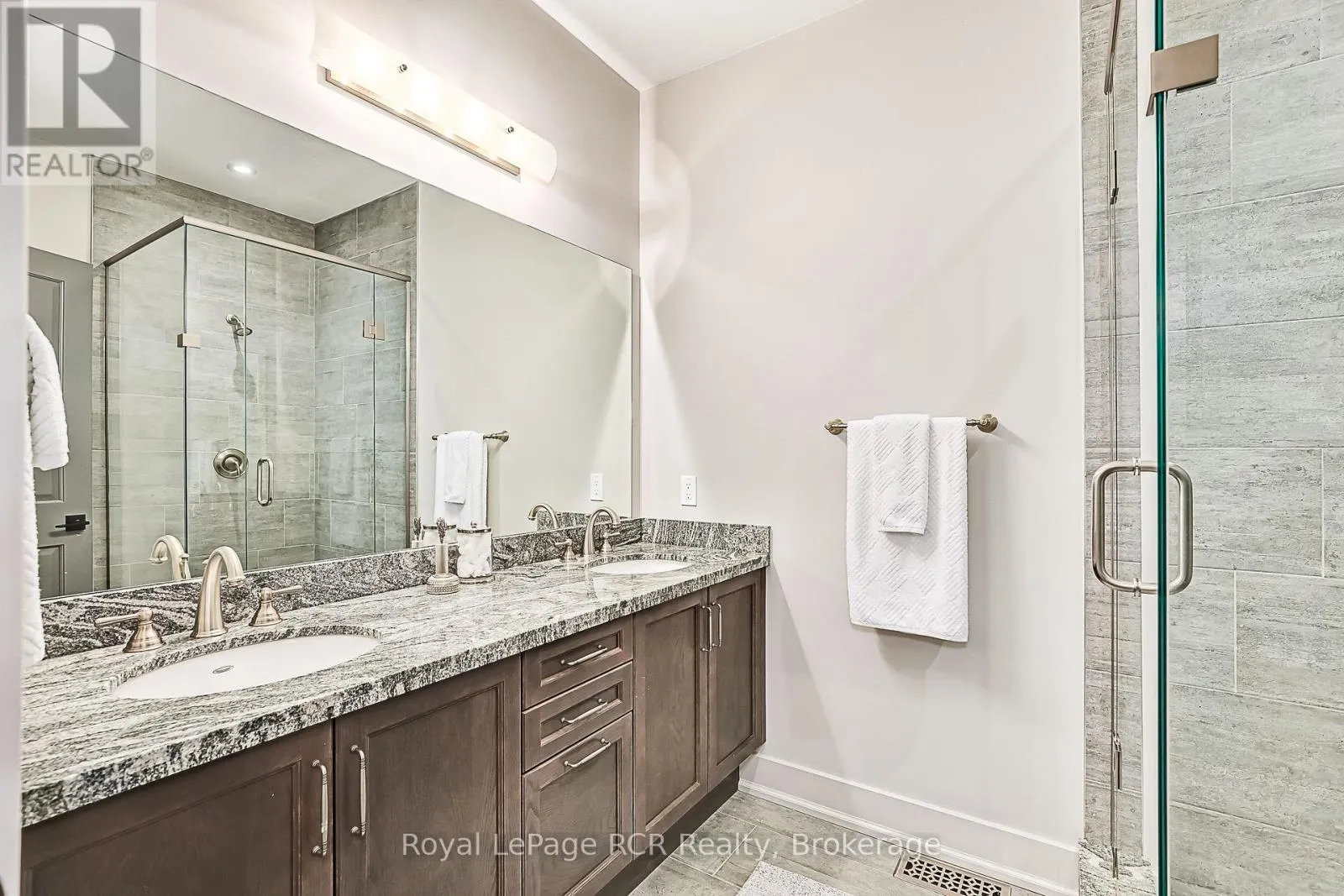 4 MEADOWLARK WAY