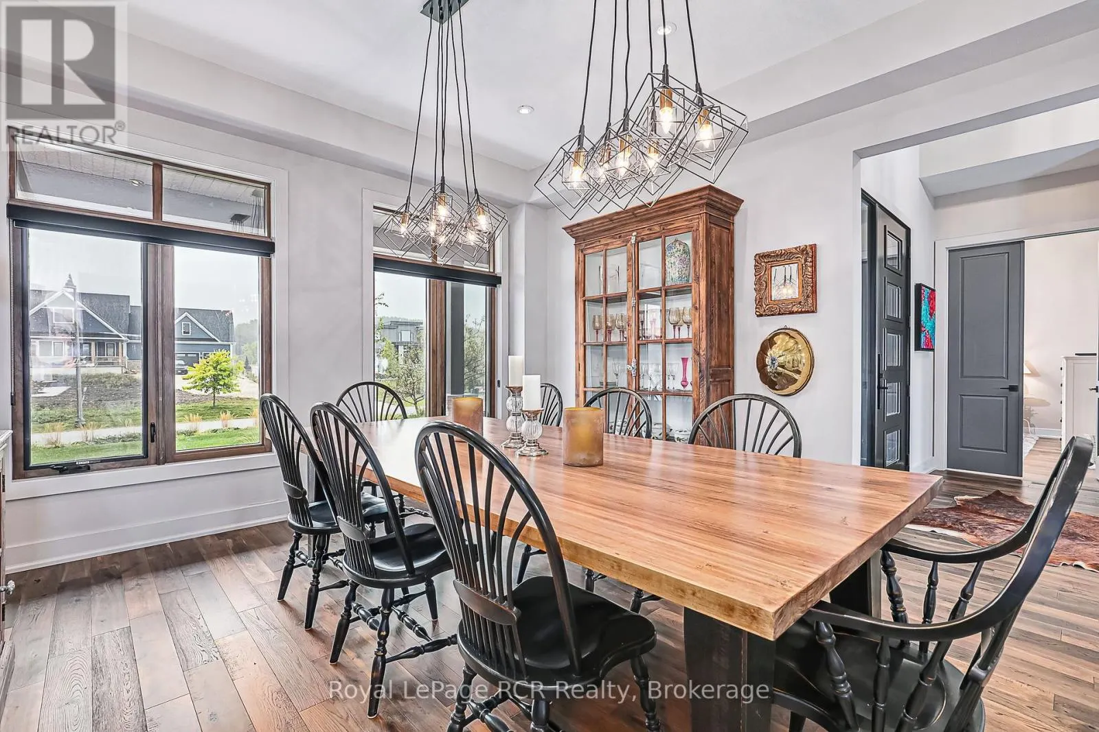 4 MEADOWLARK WAY