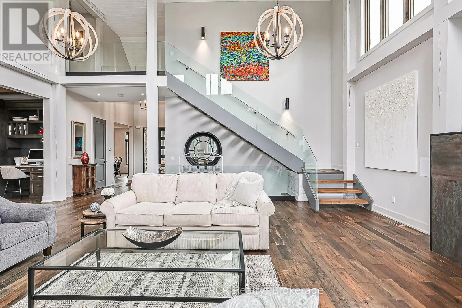 4 MEADOWLARK WAY