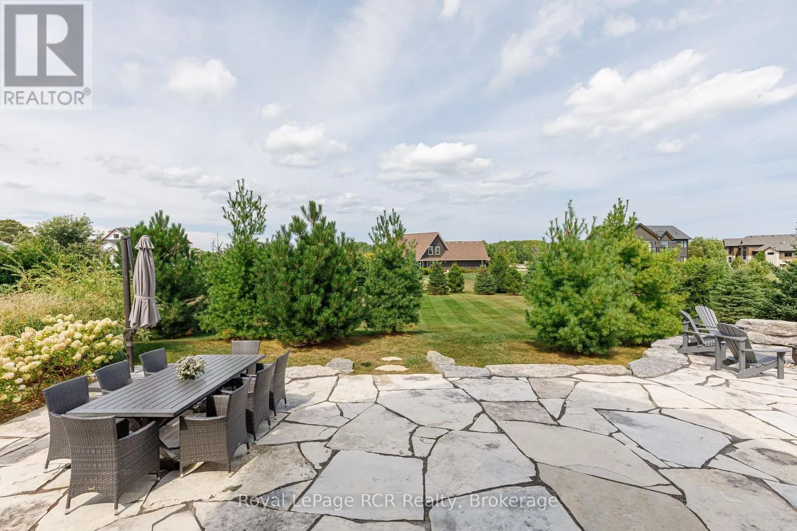 4 MEADOWLARK WAY