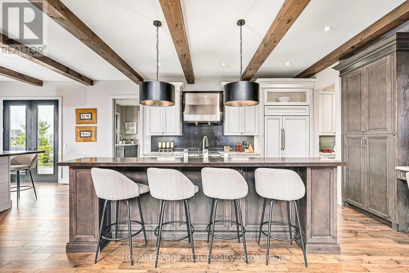 4 MEADOWLARK WAY