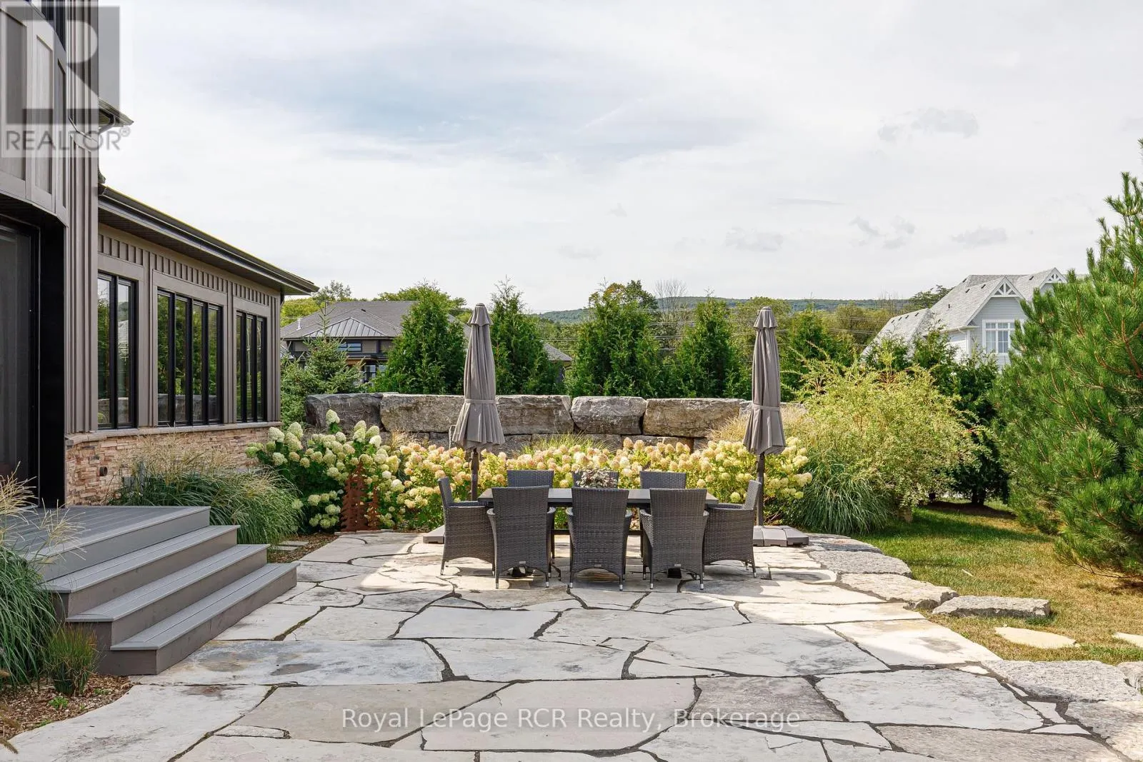 4 MEADOWLARK WAY