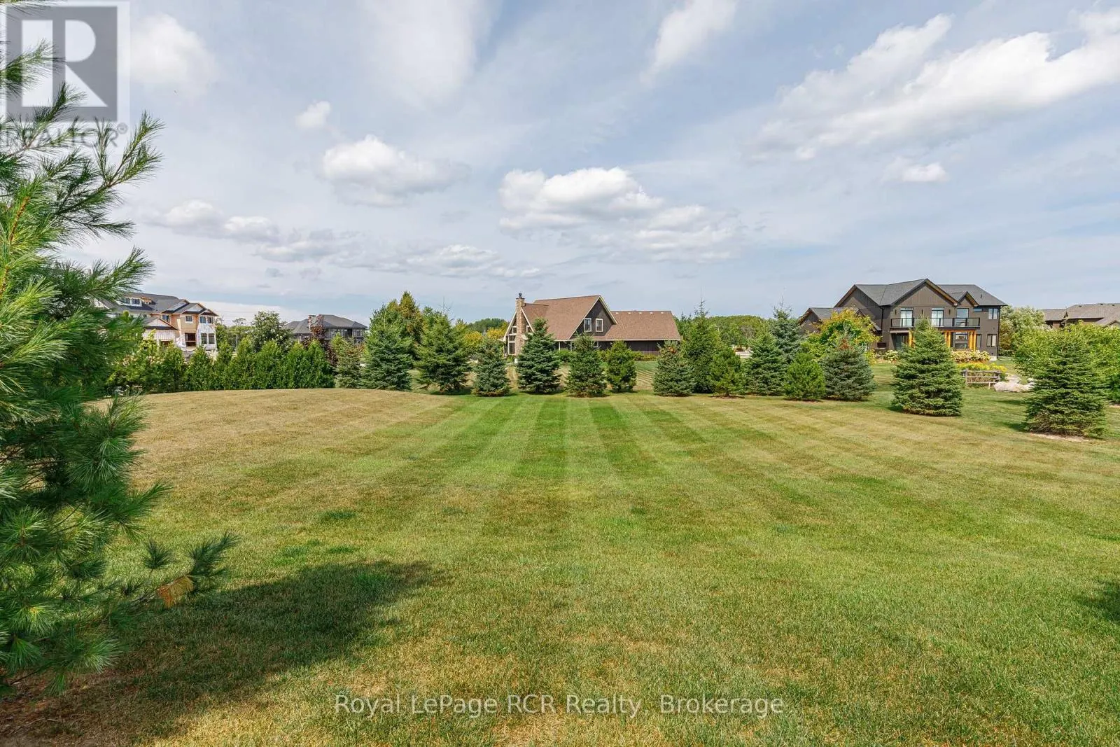 4 MEADOWLARK WAY