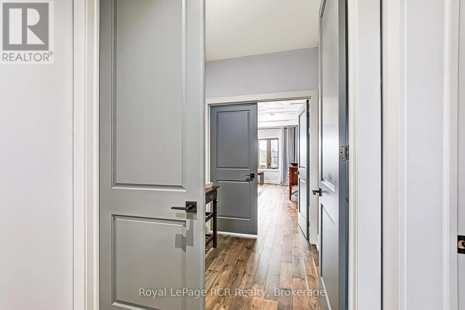 4 MEADOWLARK WAY