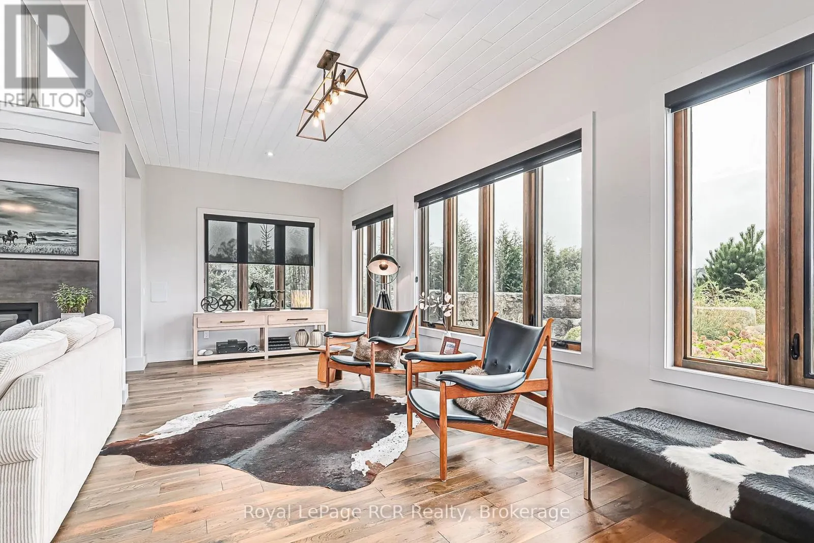 4 MEADOWLARK WAY
