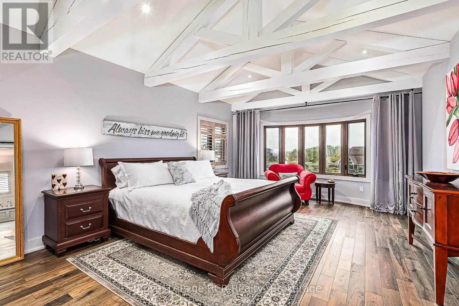 4 MEADOWLARK WAY