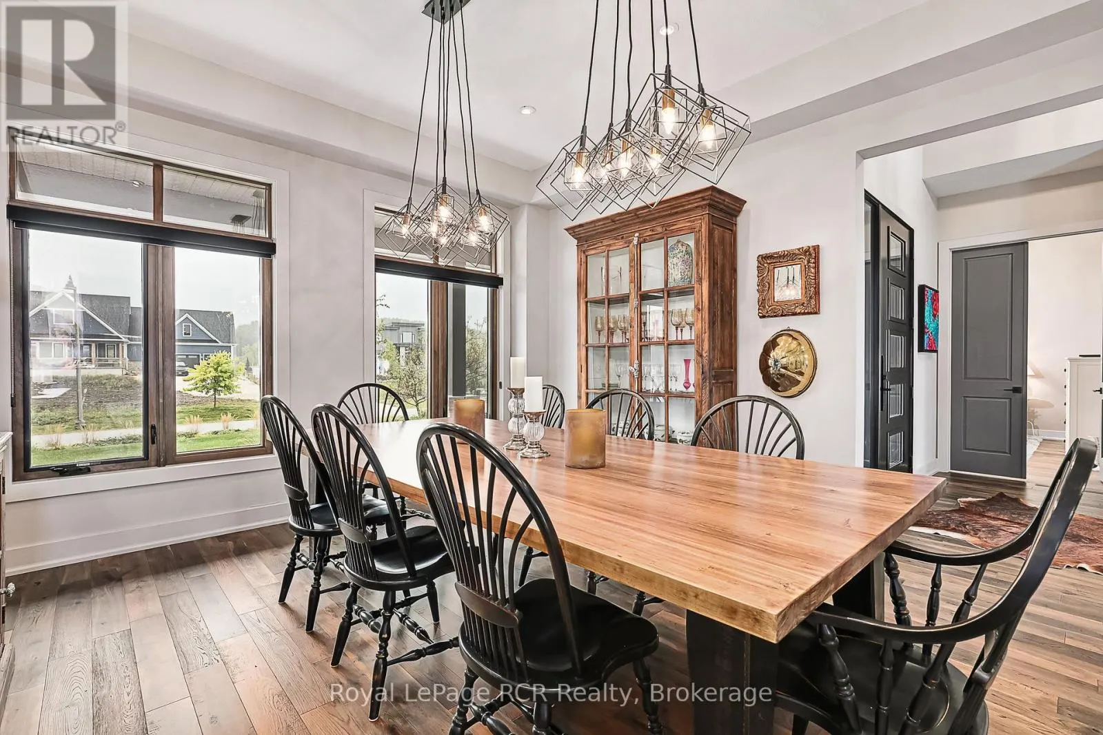 4 MEADOWLARK WAY