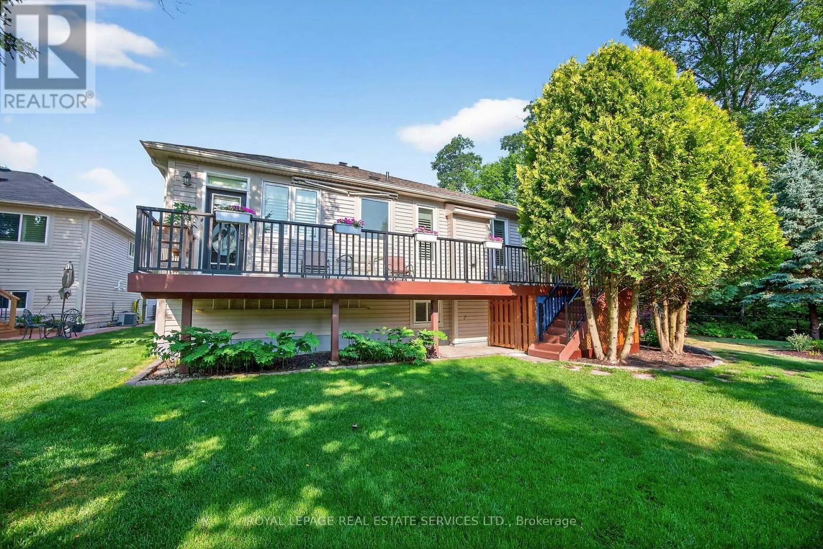 17 NORTHWOOD DRIVE