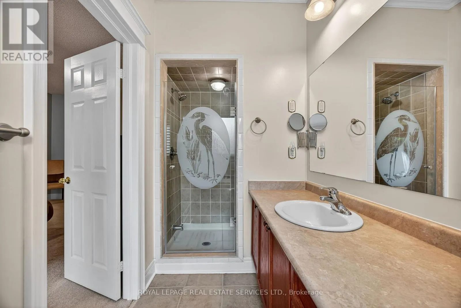 17 NORTHWOOD DRIVE