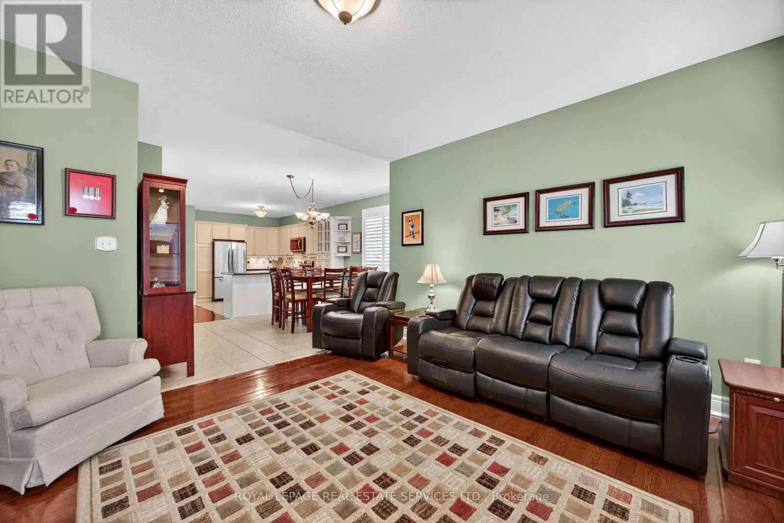 17 NORTHWOOD DRIVE