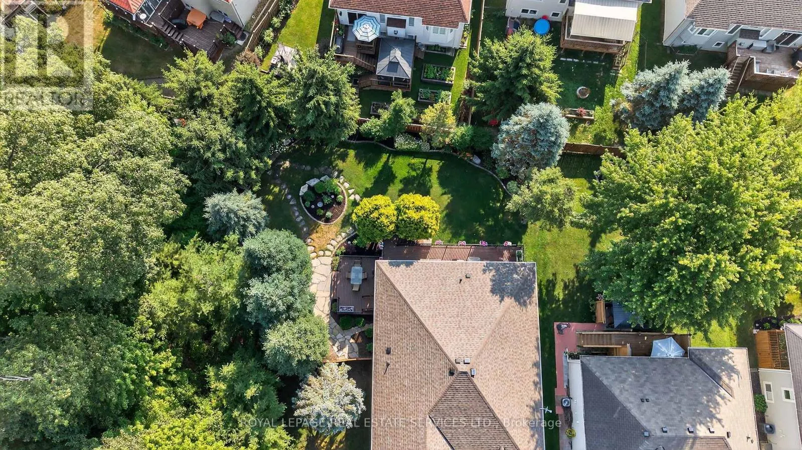 17 NORTHWOOD DRIVE