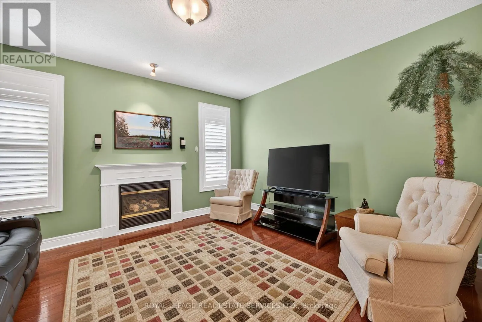 17 NORTHWOOD DRIVE