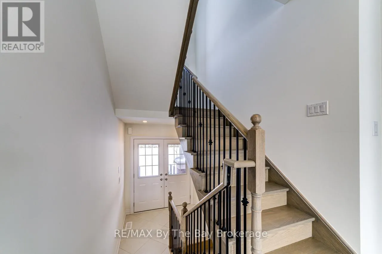 202 MAPLESIDE DRIVE