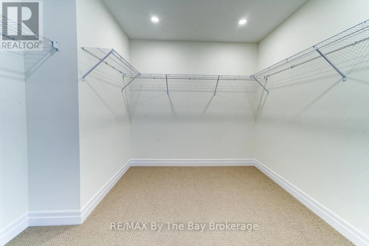 202 MAPLESIDE DRIVE