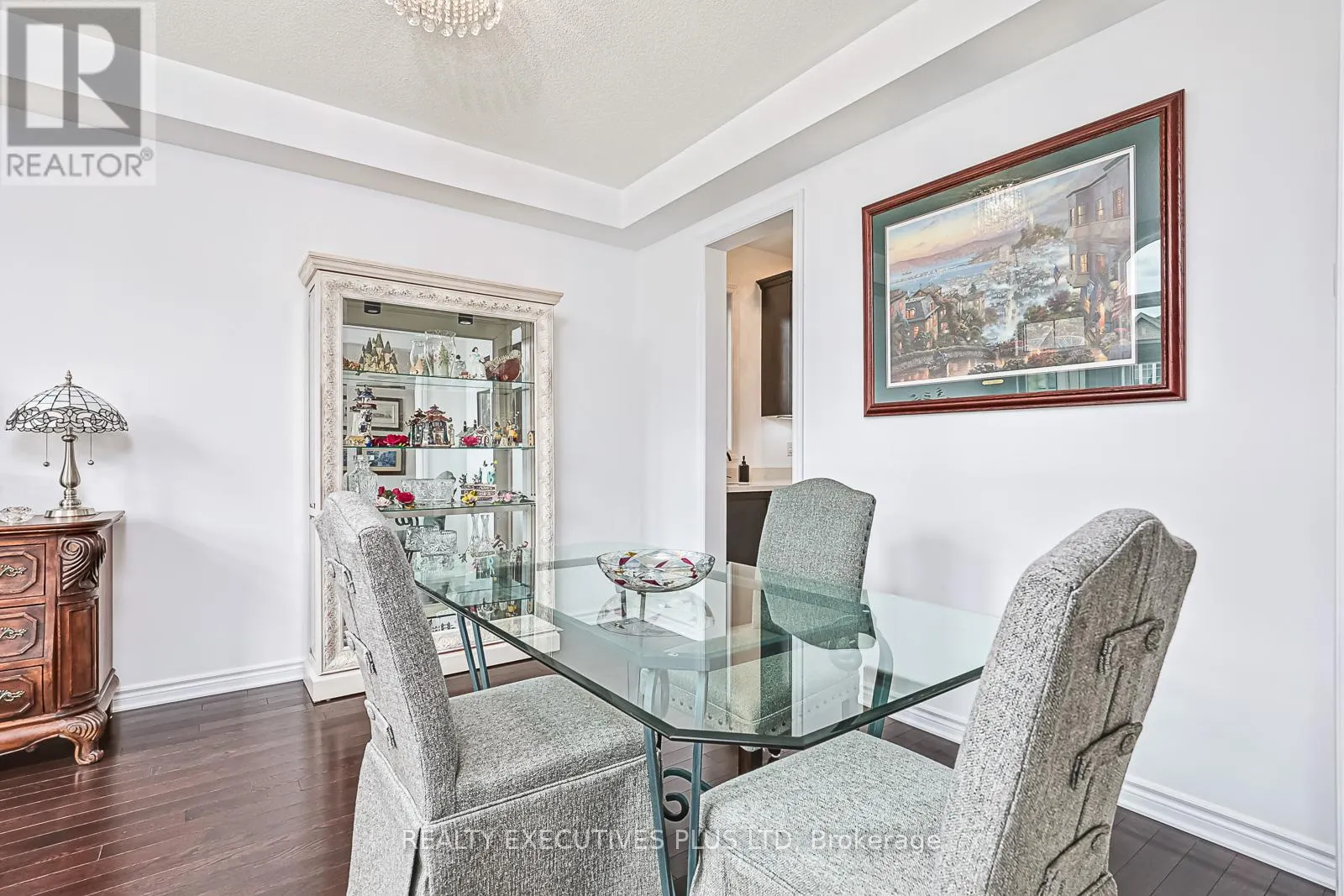 25 MCLEAN AVENUE