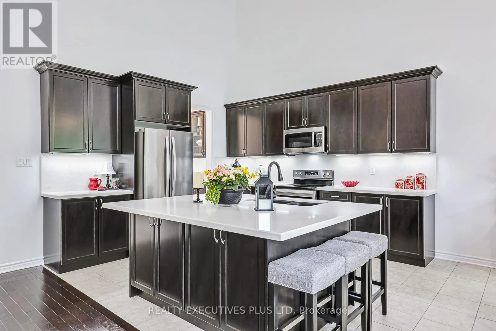 25 MCLEAN AVENUE