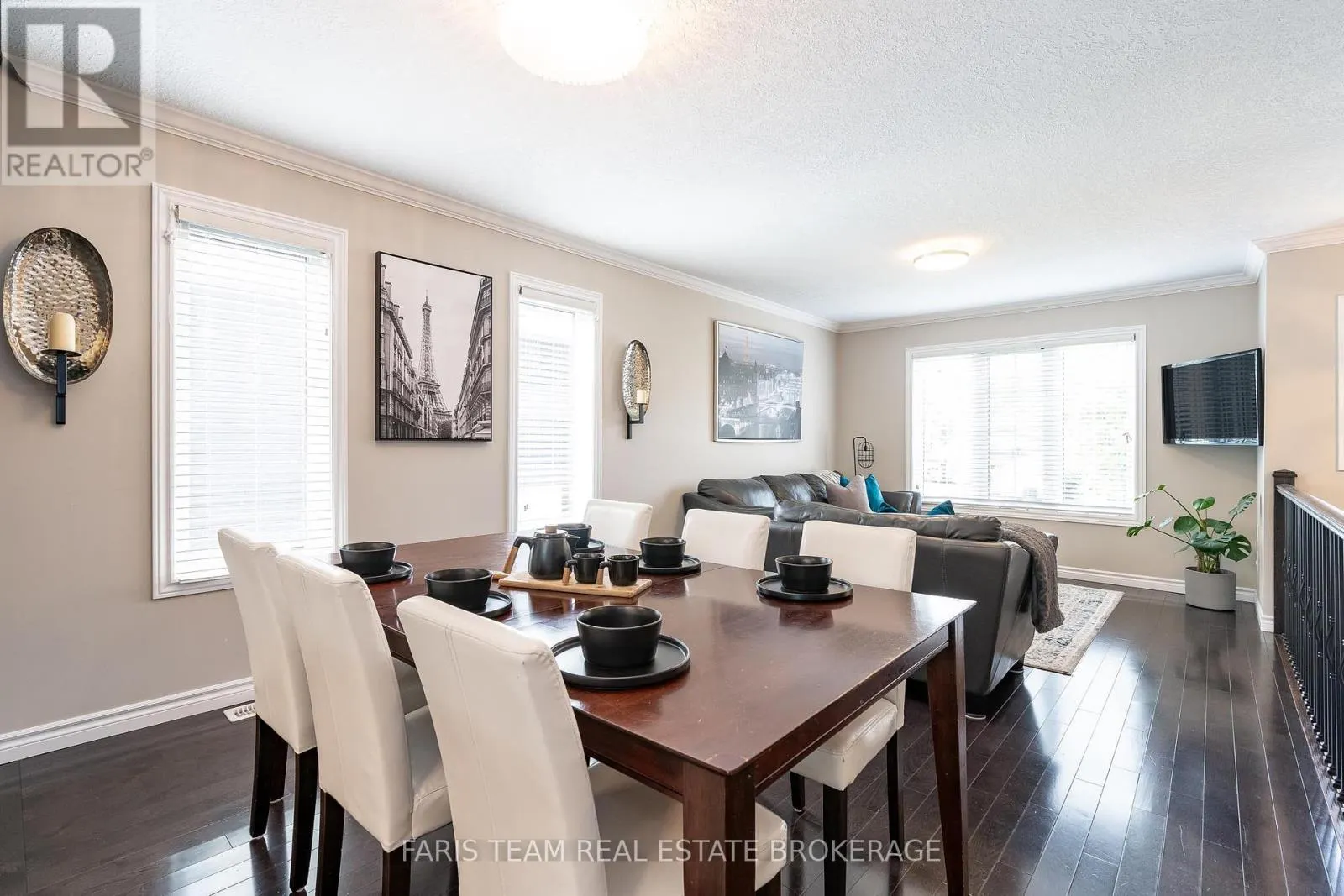 27 MARILYN AVENUE S